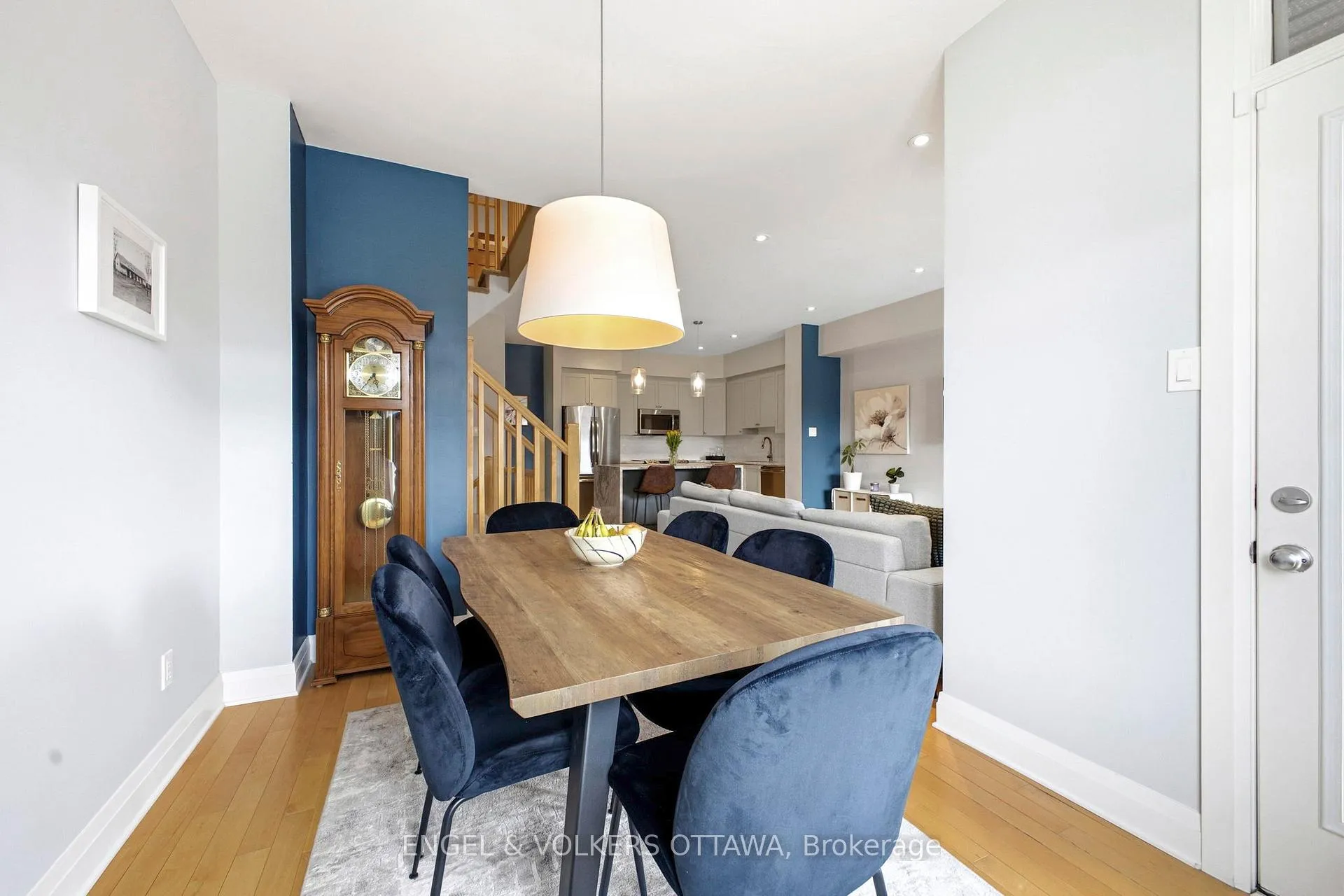 Photo 19 of 122 Nutting Crescent, Ottawa, Riverside South/Gloucester Glen — HOMEH