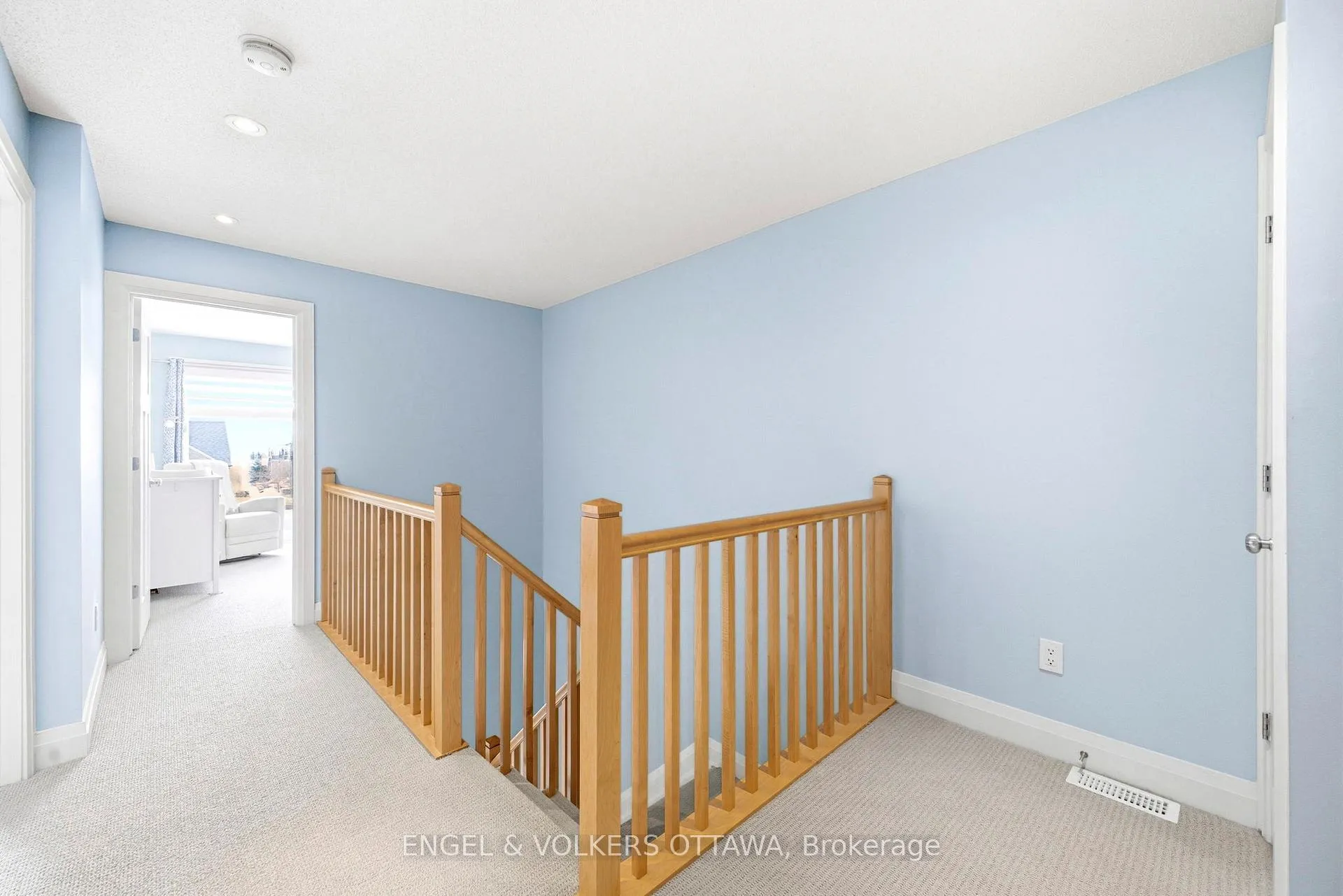Photo 22 of 122 Nutting Crescent, Ottawa, Riverside South/Gloucester Glen — HOMEH