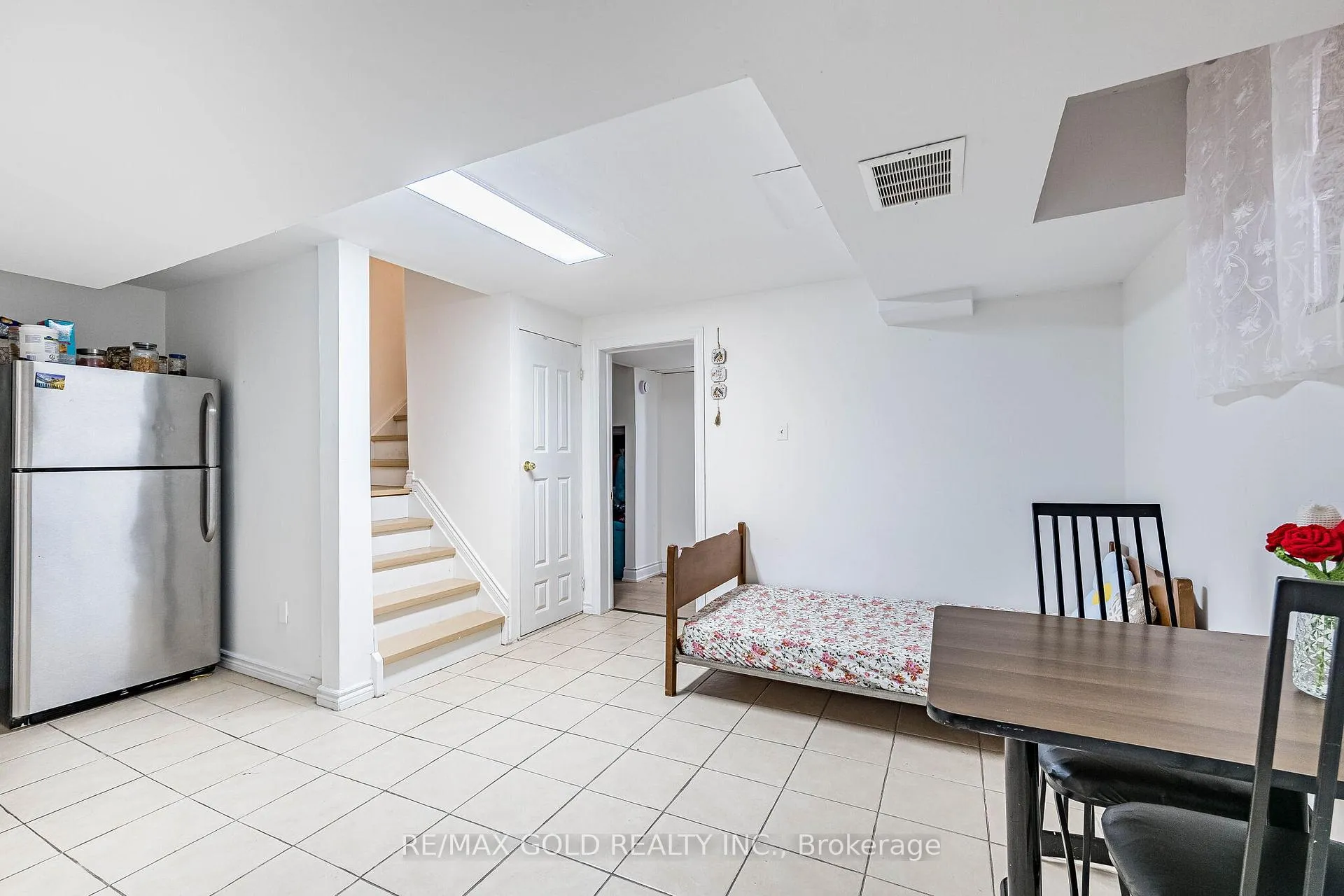 Photo 29 of 31 Garibaldi Drive, Brampton, Fletcher's Meadow — HOMEH