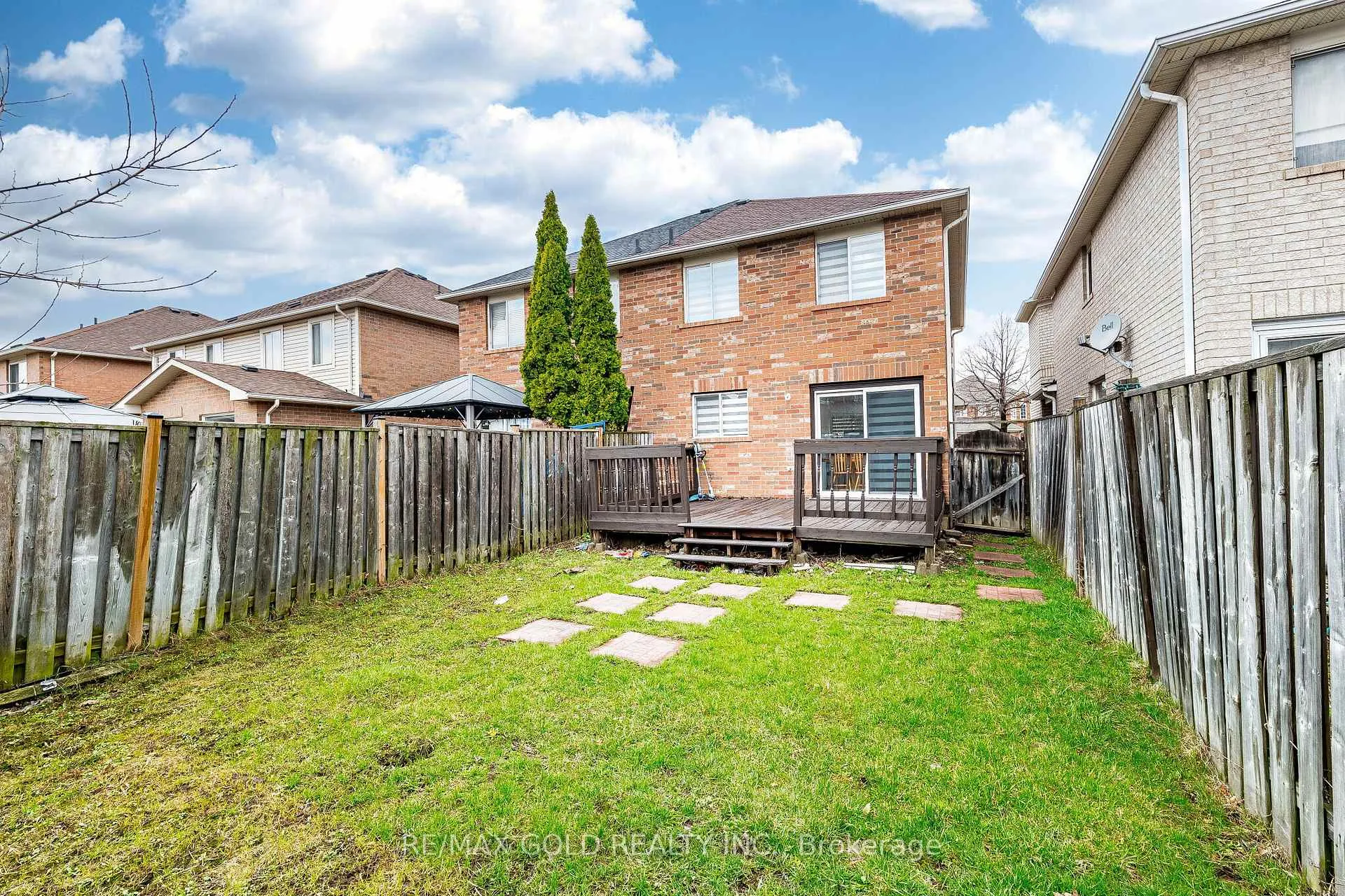 Photo 35 of 31 Garibaldi Drive, Brampton, Fletcher's Meadow — HOMEH