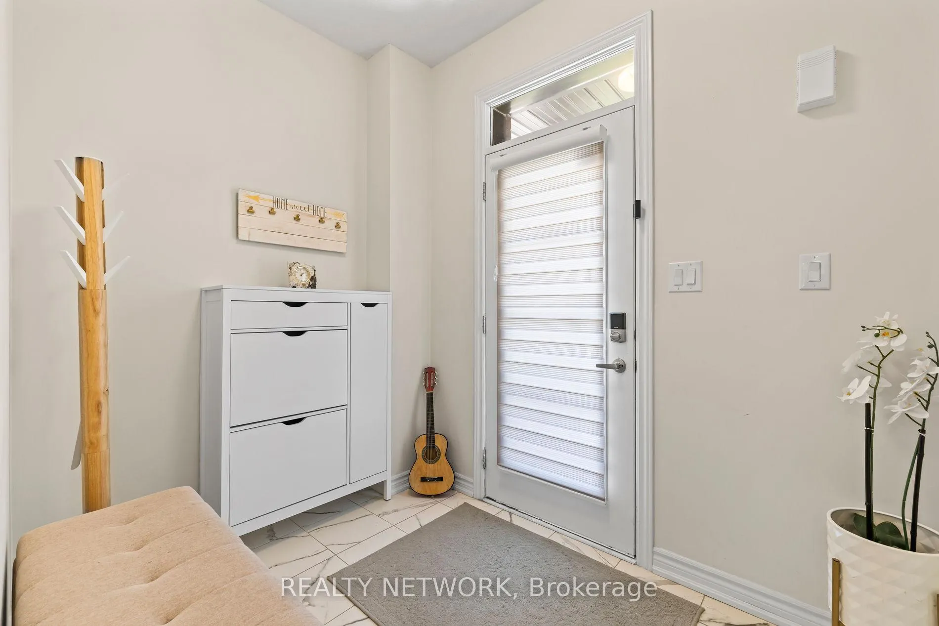 Photo 5 of 42 Concord Drive, Thorold, Rolling Meadows — HOMEH