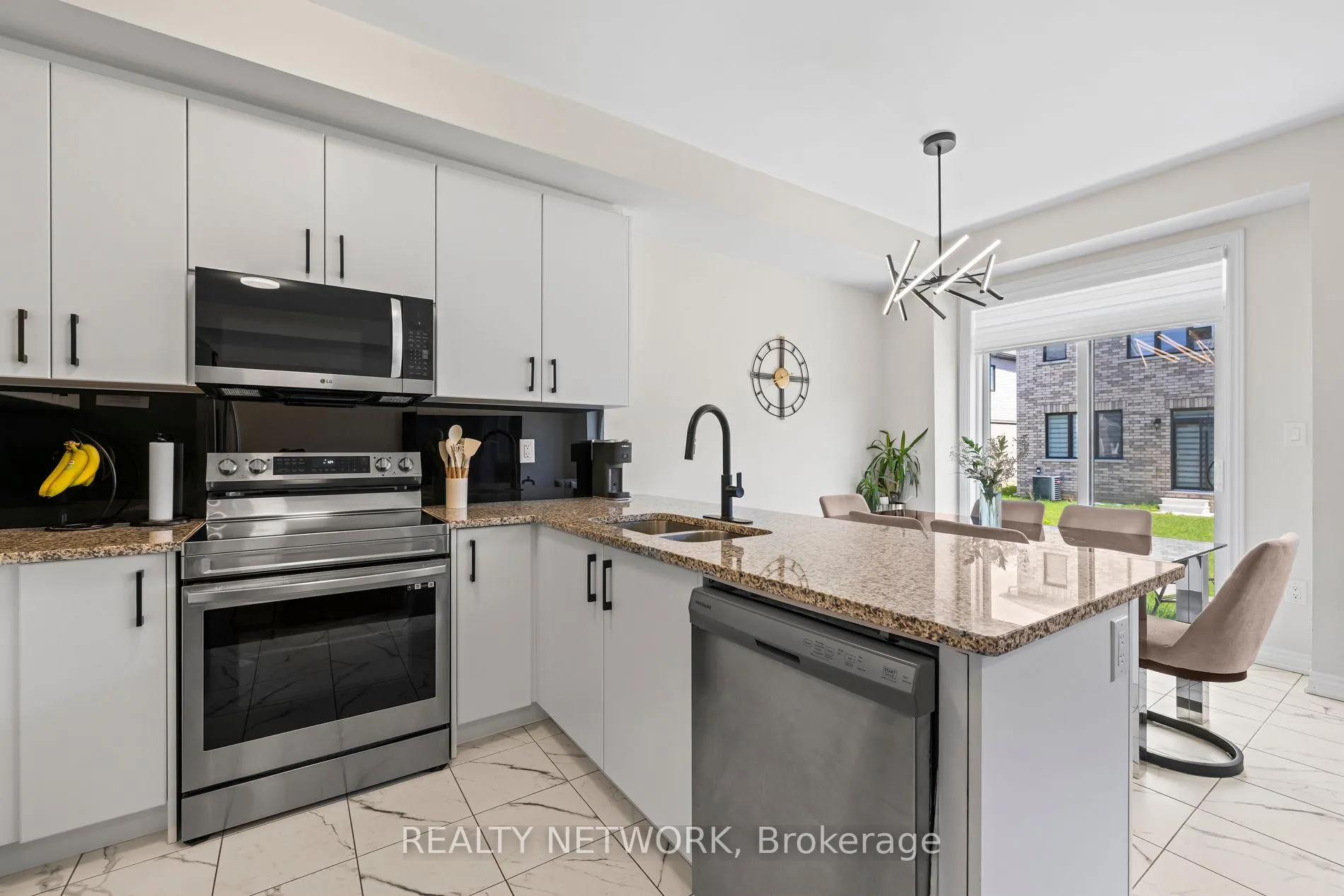 Photo 12 of 42 Concord Drive, Thorold, Rolling Meadows — HOMEH