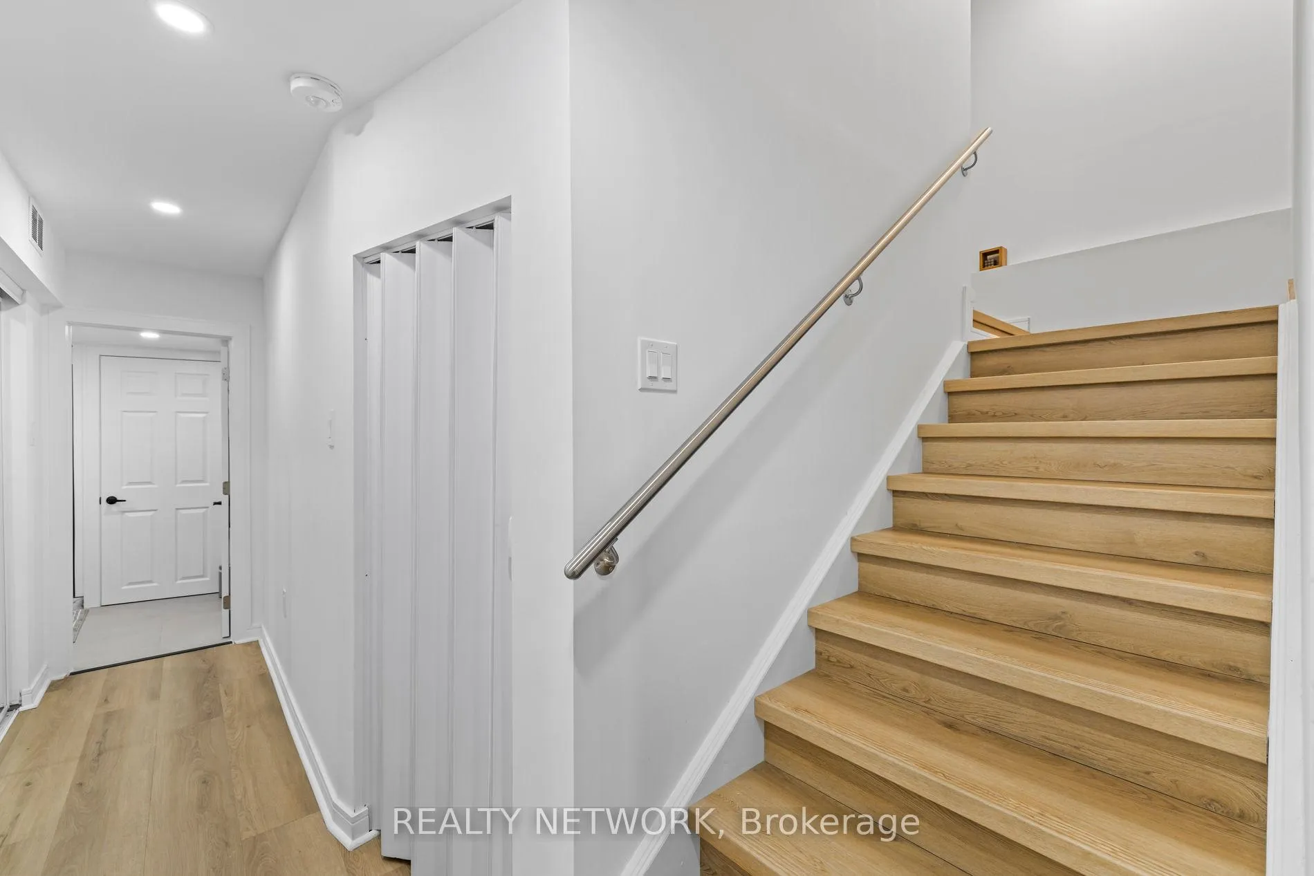 Photo 32 of 42 Concord Drive, Thorold, Rolling Meadows — HOMEH