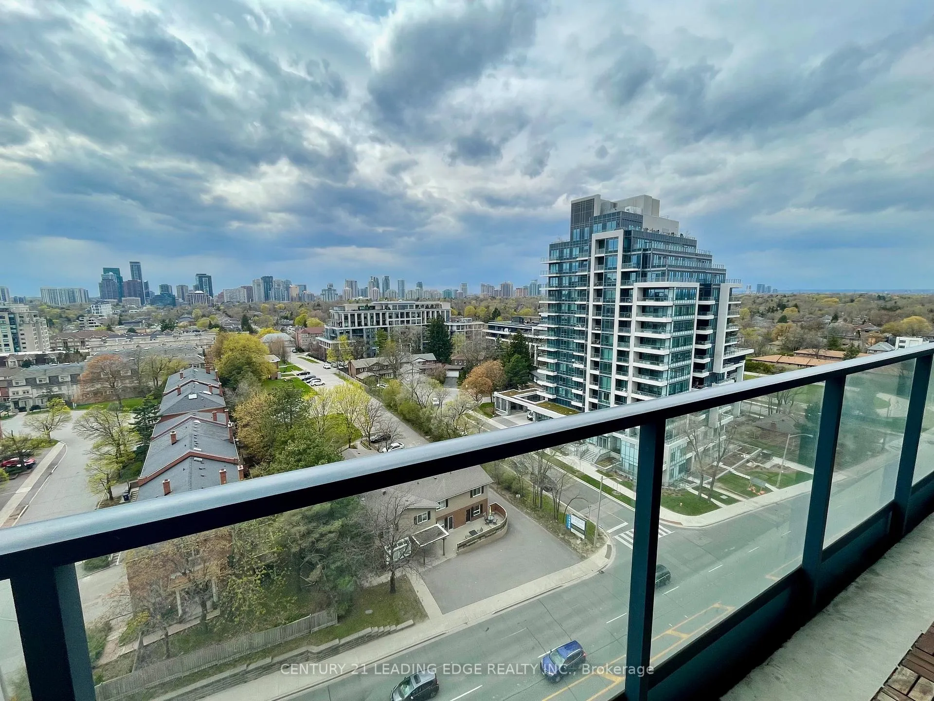 Photo 4 of Unit 1013, 2885 Bayview Avenue, North York, Bayview Village — HOMEH