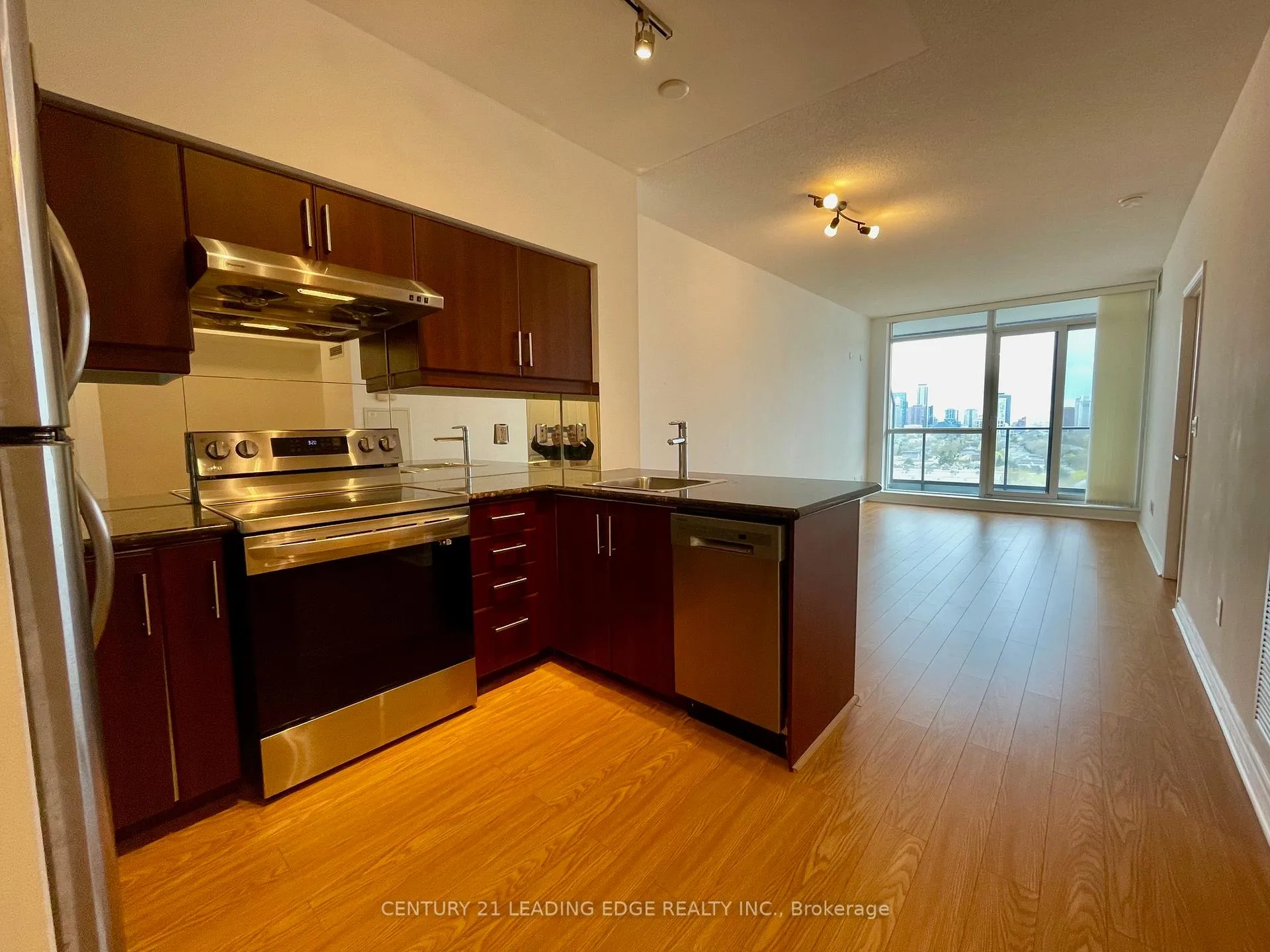 Photo 5 of Unit 1013, 2885 Bayview Avenue, North York, Bayview Village — HOMEH