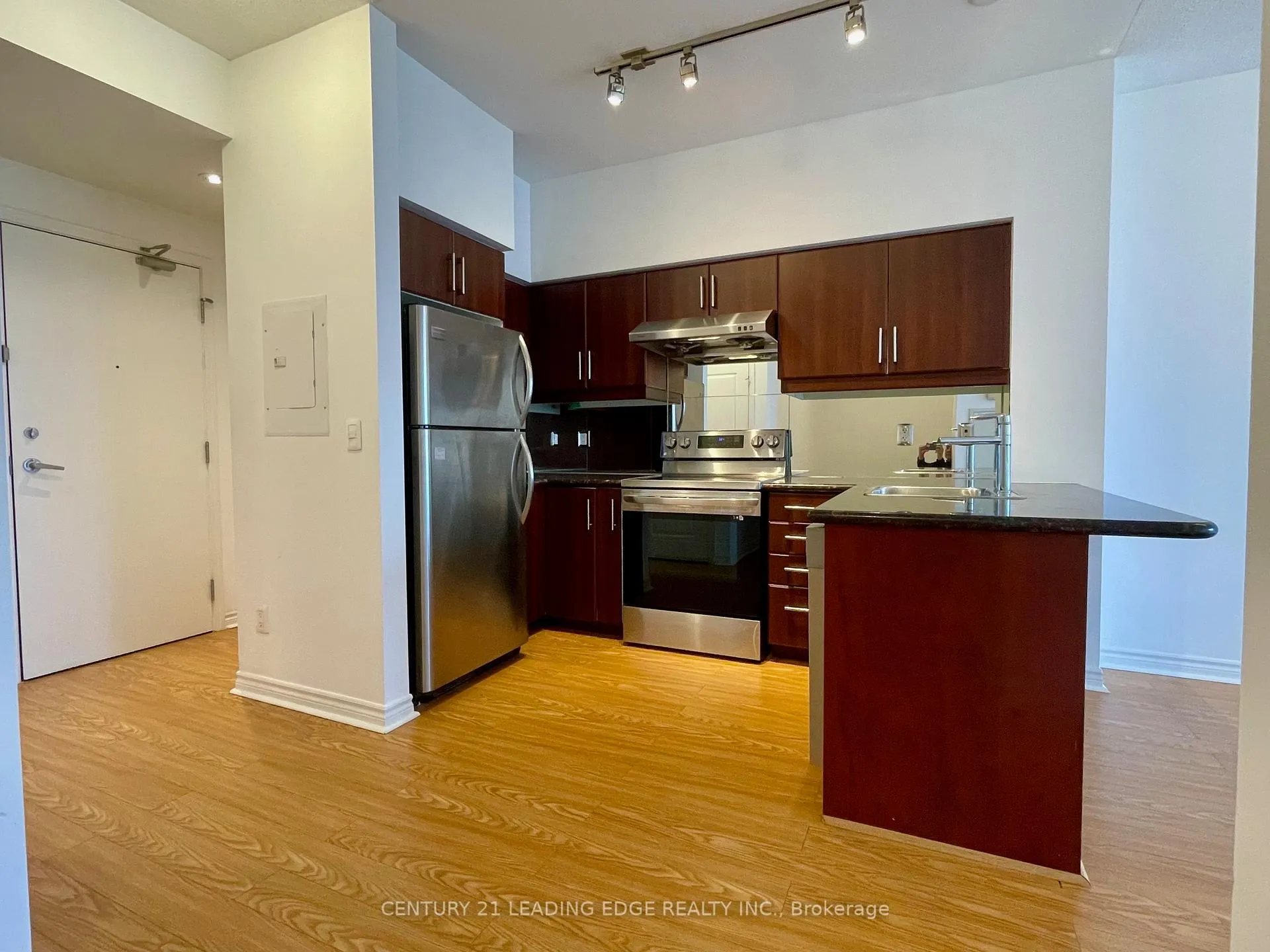 Photo 6 of Unit 1013, 2885 Bayview Avenue, North York, Bayview Village — HOMEH