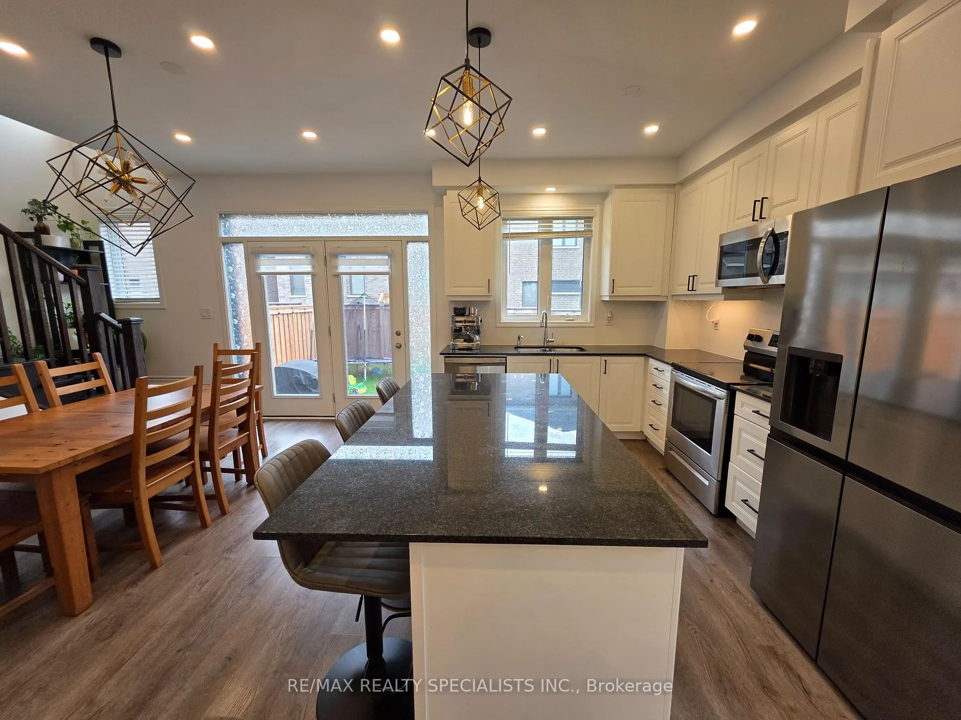 Photo 6 of 1536 Moira Crescent, Milton, Bowes — HOMEH