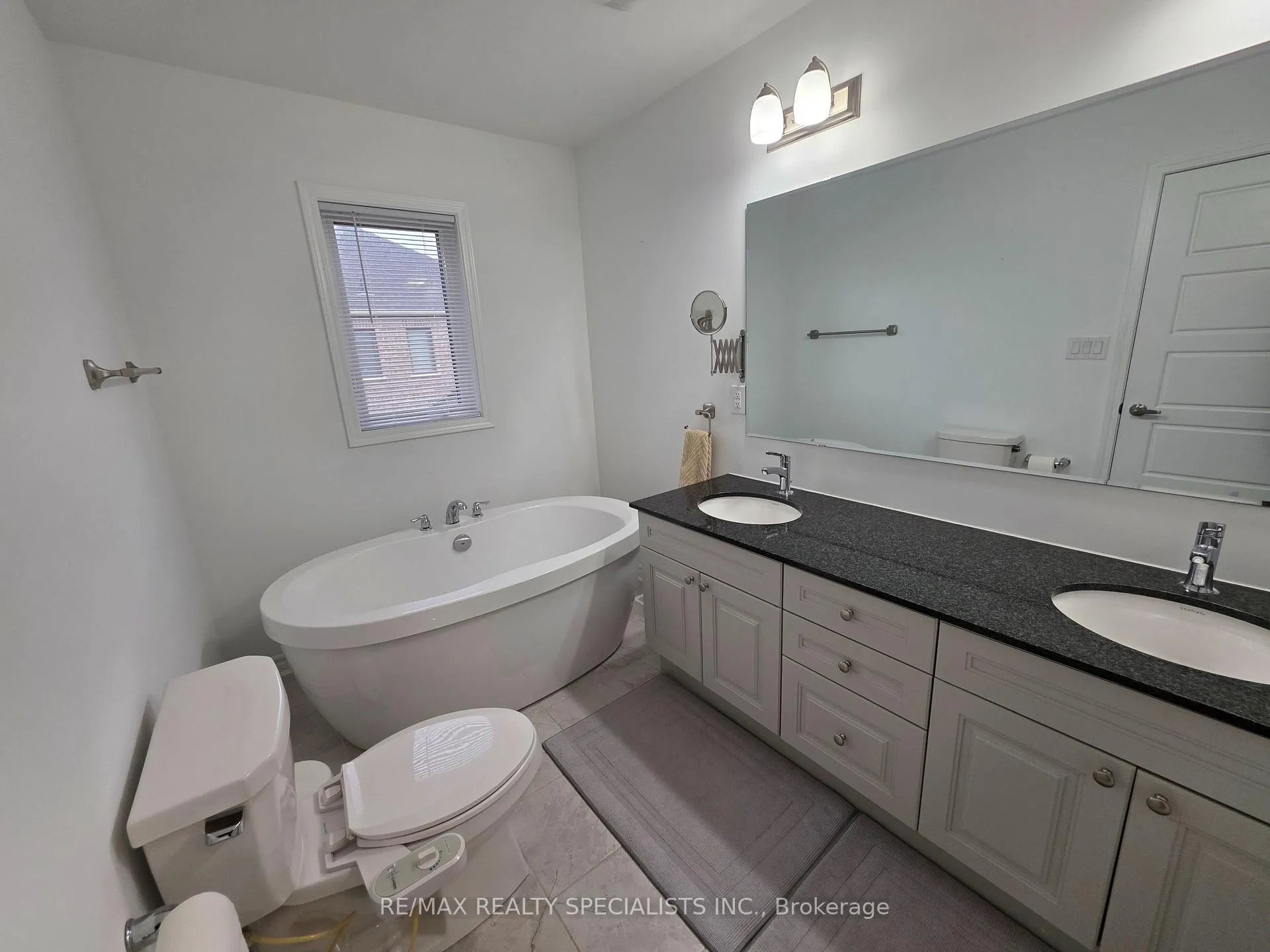 Photo 14 of 1536 Moira Crescent, Milton, Bowes — HOMEH
