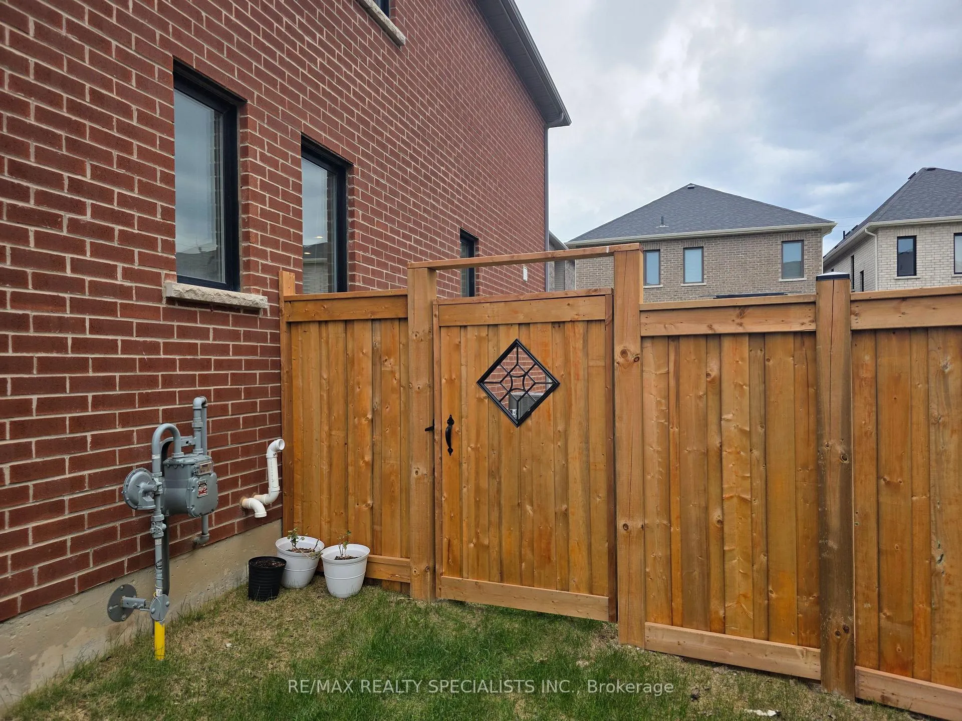 Photo 20 of 1536 Moira Crescent, Milton, Bowes — HOMEH