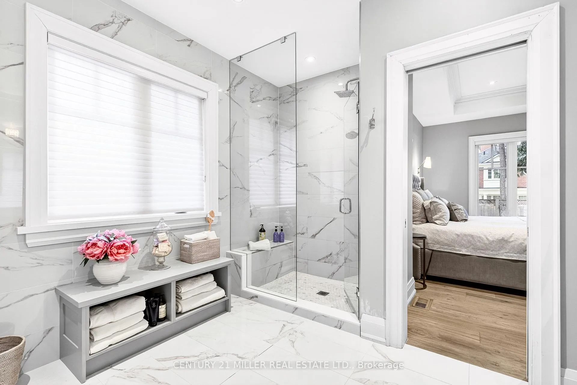 Photo 16 of 1054 Mohawk Road, Burlington, LaSalle — HOMEH