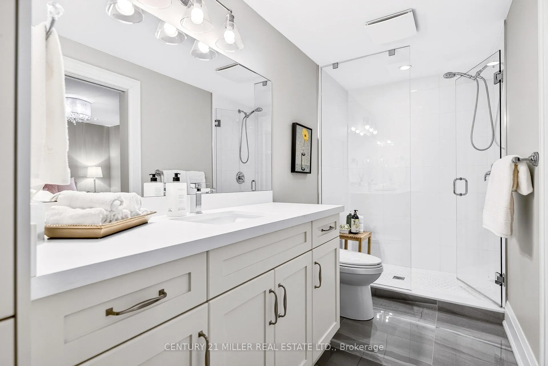 Photo 30 of 1054 Mohawk Road, Burlington, LaSalle — HOMEH