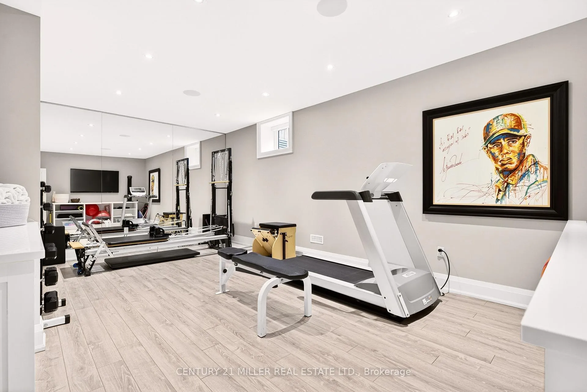 Photo 31 of 1054 Mohawk Road, Burlington, LaSalle — HOMEH