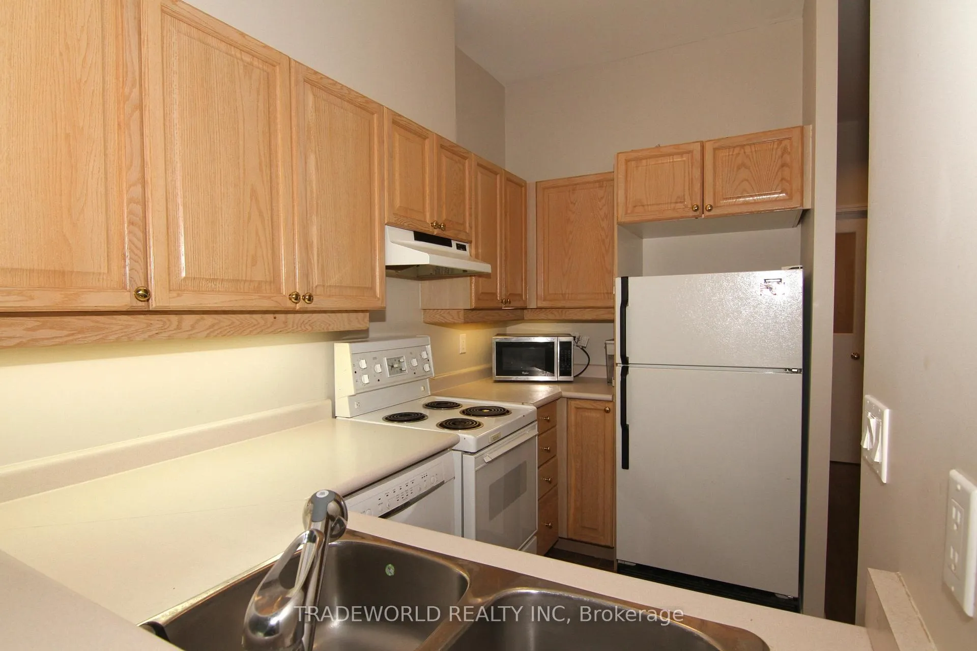 Photo 7 of Unit 1101, 7 King Street E, Toronto, Church-Yonge Corridor — HOMEH