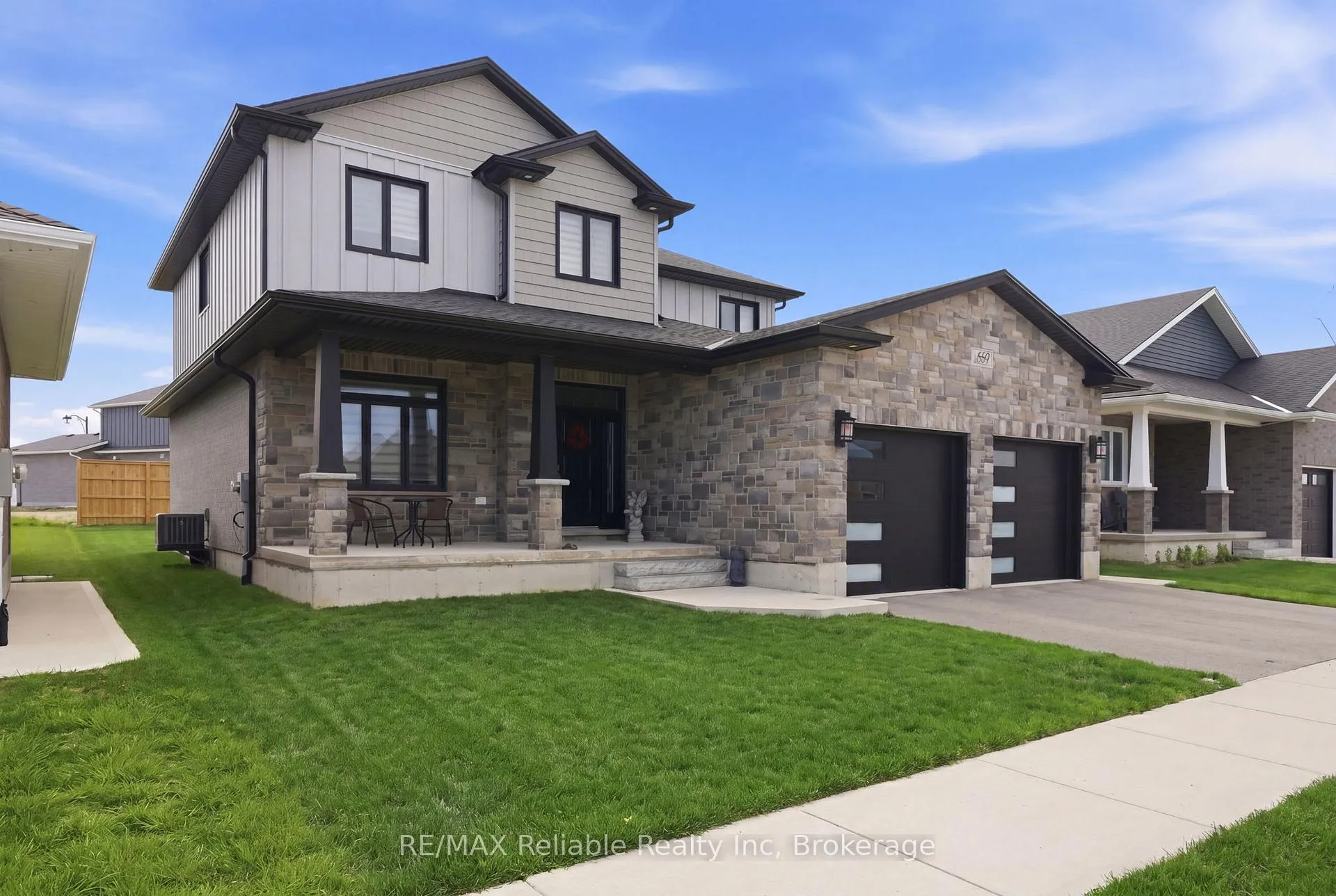 Photo 2 of 465 Warren Street, Goderich, Goderich (Town) — HOMEH