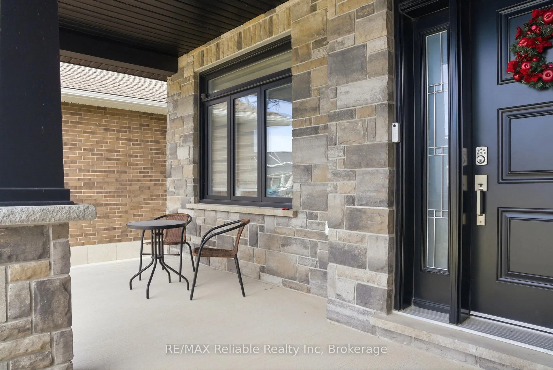 Photo 5 of 465 Warren Street, Goderich, Goderich (Town) — HOMEH