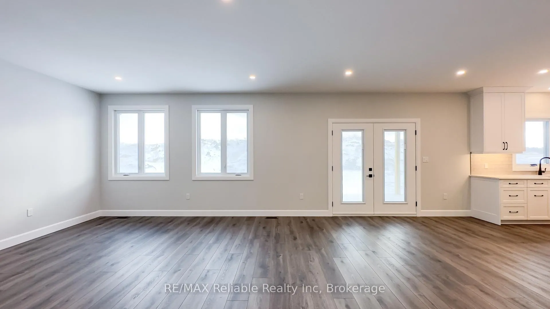 Photo 16 of 465 Warren Street, Goderich, Goderich (Town) — HOMEH