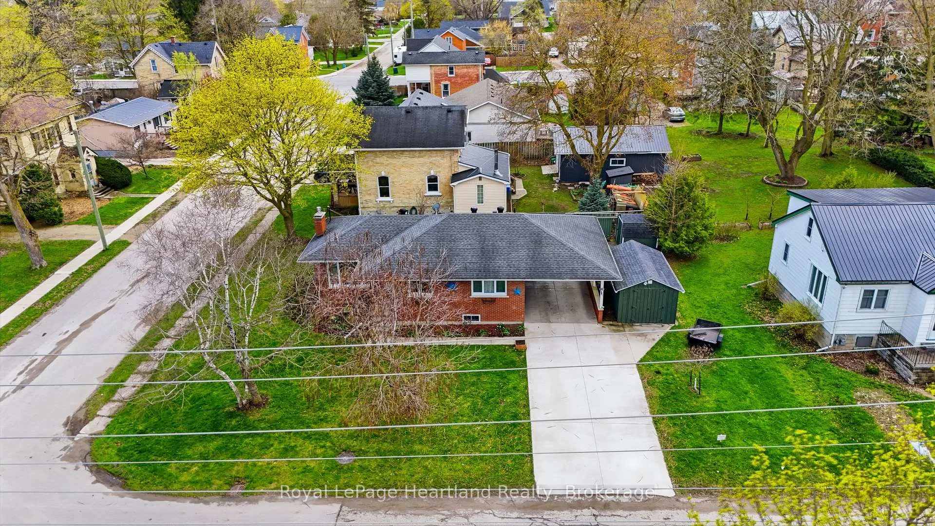 Photo 3 of 170 Queen Street S, Minto — HOMEH