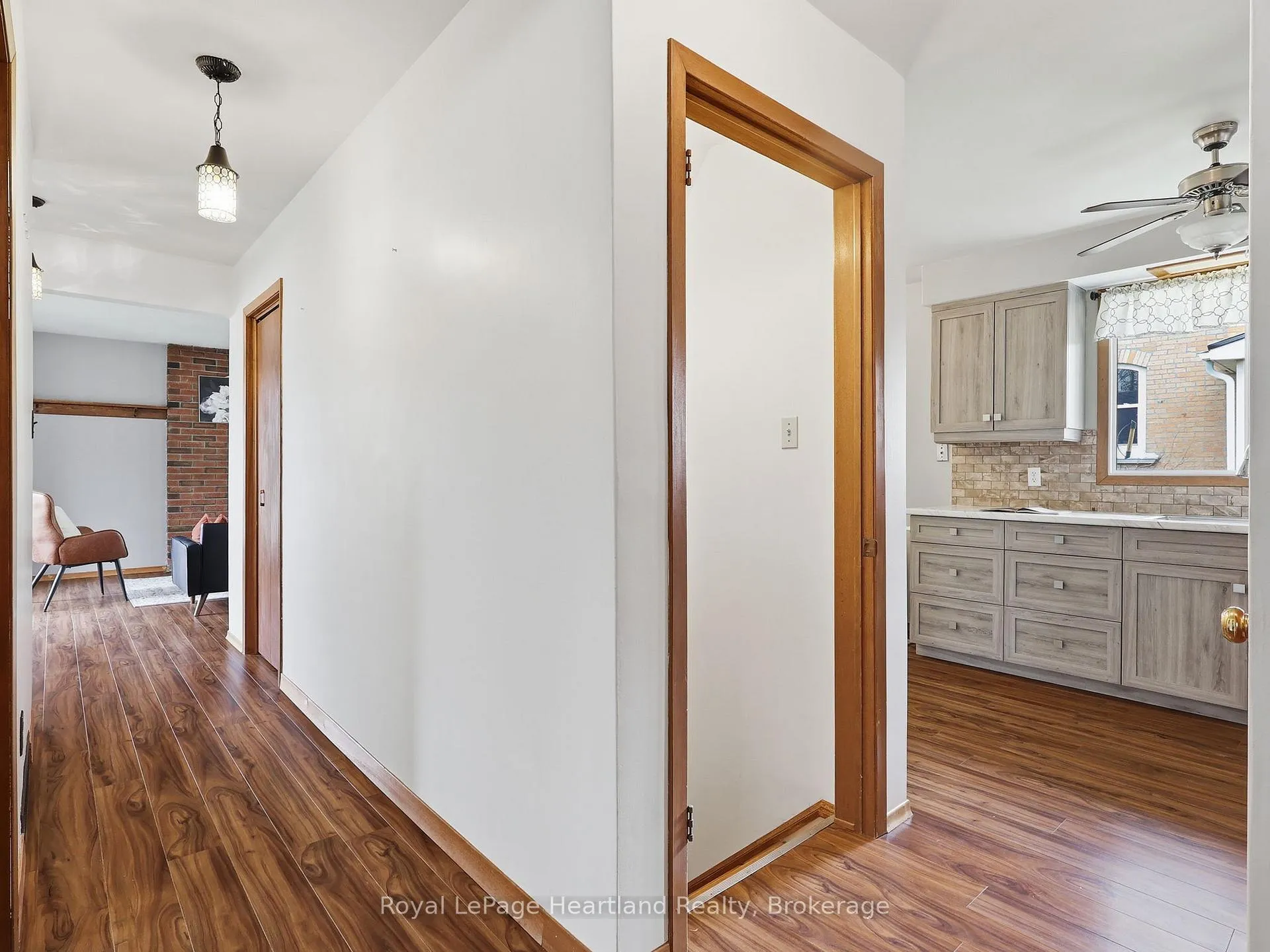 Photo 18 of 170 Queen Street S, Minto — HOMEH