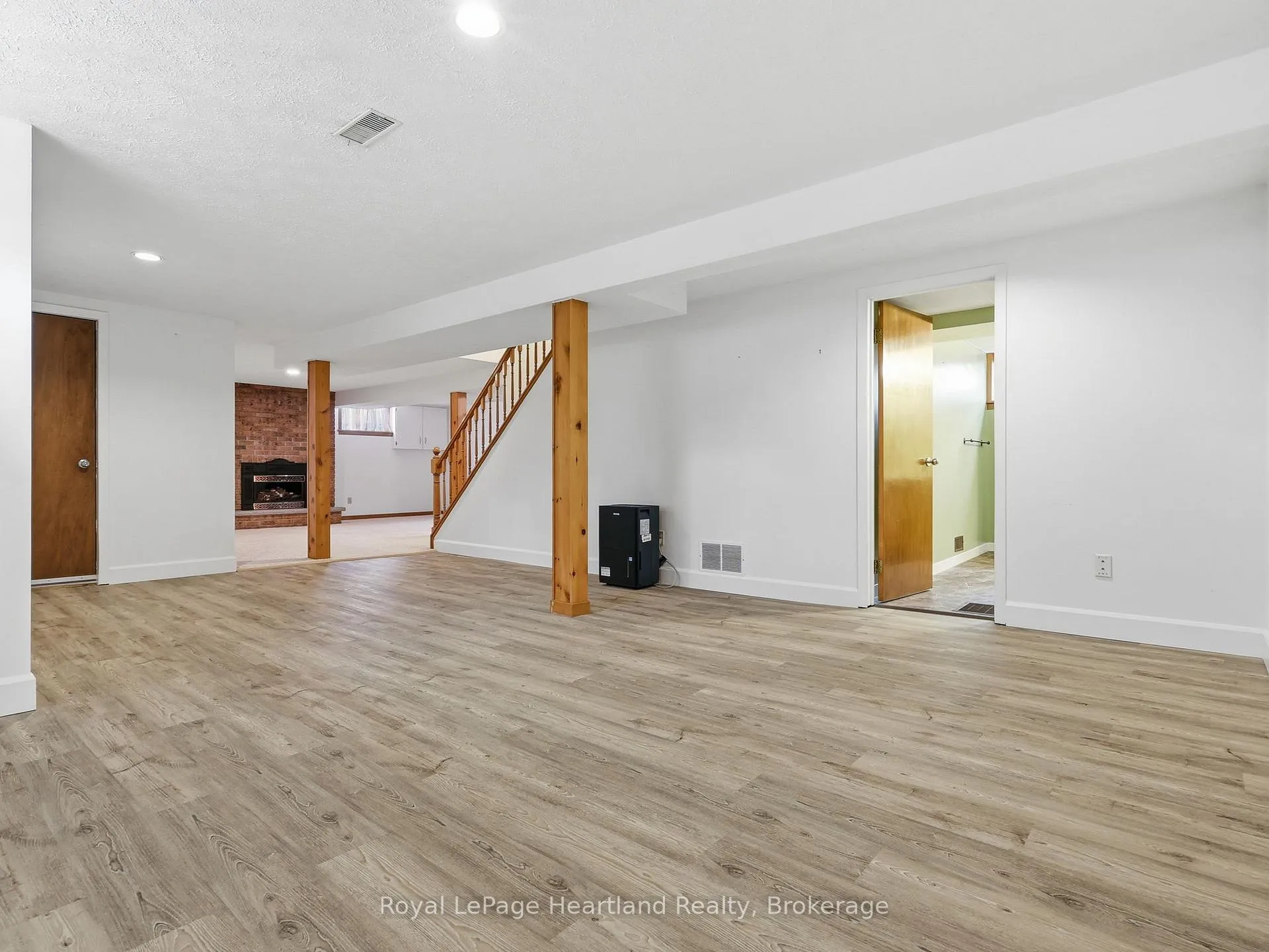 Photo 23 of 170 Queen Street S, Minto — HOMEH