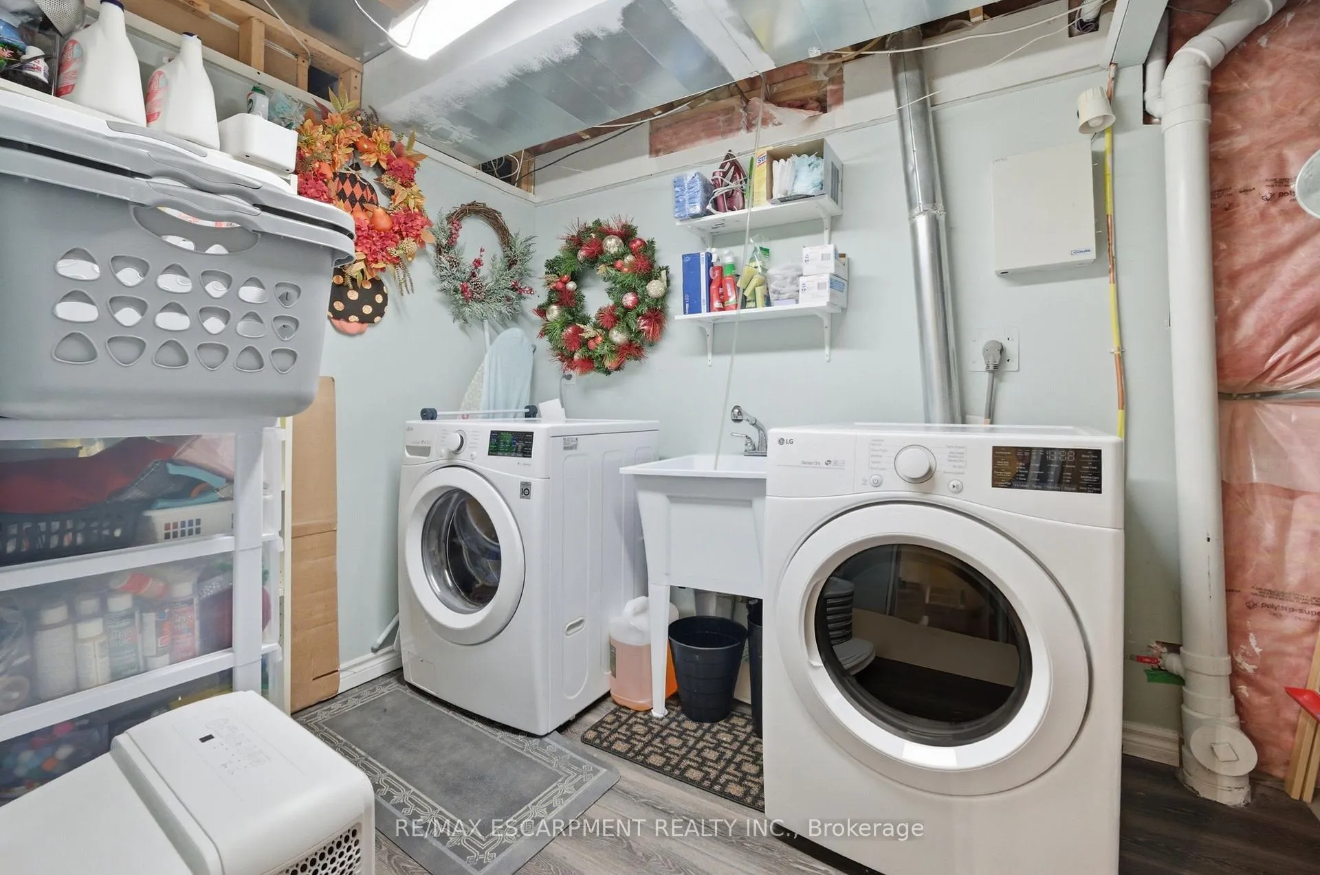 Photo 26 of 51 Harnesworth Crescent, Hamilton, Waterdown — HOMEH