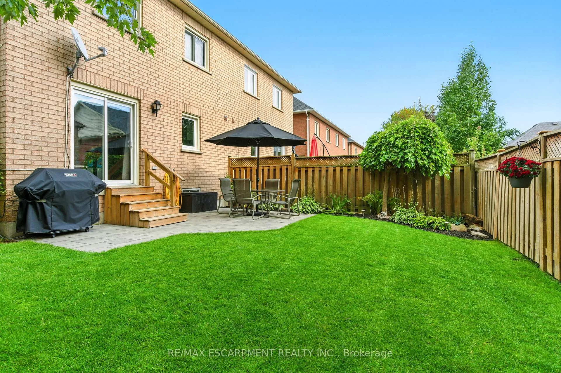 Photo 34 of 51 Harnesworth Crescent, Hamilton, Waterdown — HOMEH