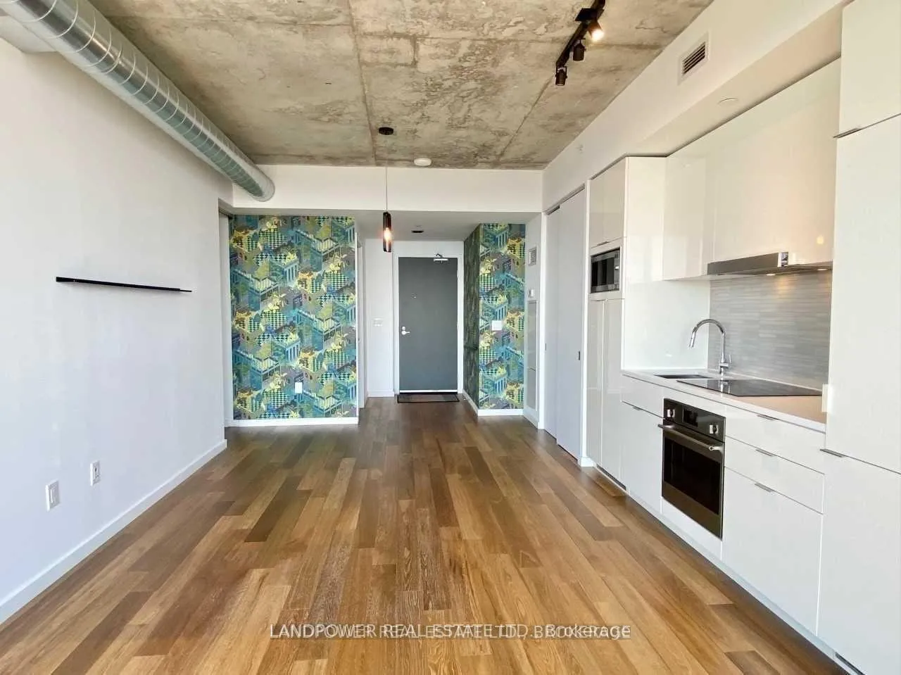 Photo 2 of Unit 2508, 170 Bayview Avenue, Toronto, Waterfront Communities — HOMEH