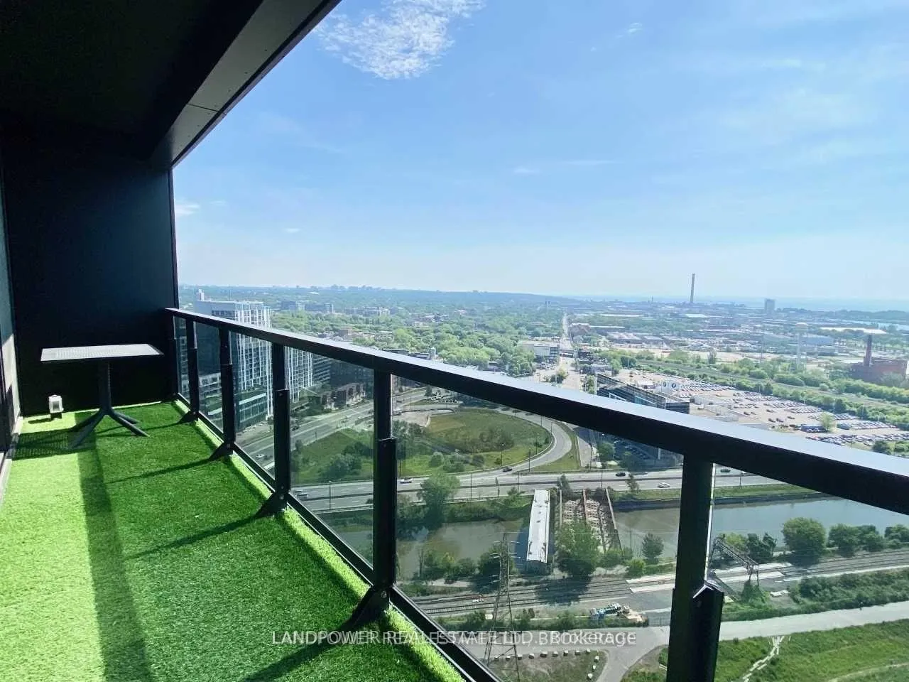 Photo 7 of Unit 2508, 170 Bayview Avenue, Toronto, Waterfront Communities — HOMEH