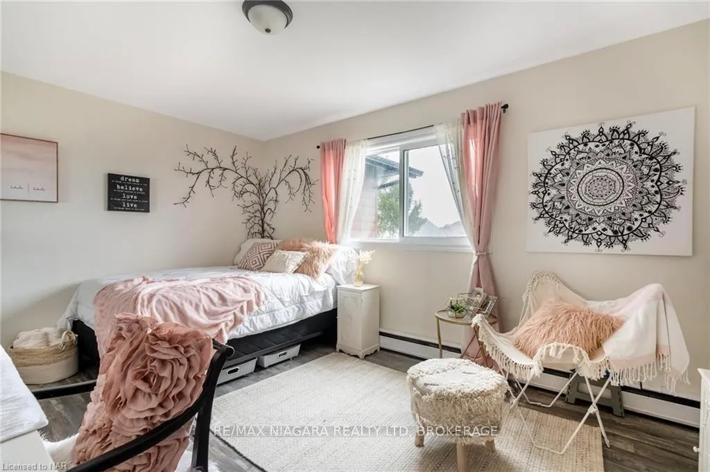 Photo 17 of 1075 Ontario Road, Welland, Lincoln/Crowland — HOMEH