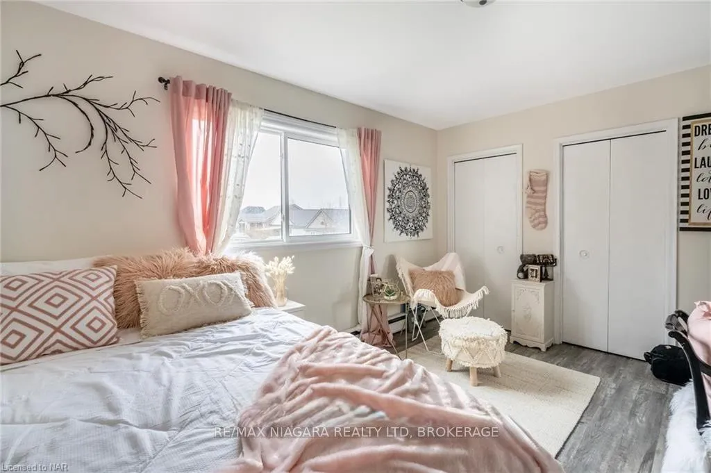 Photo 18 of 1075 Ontario Road, Welland, Lincoln/Crowland — HOMEH