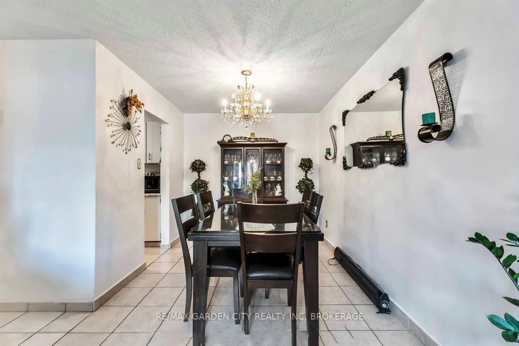 Photo 15 of Unit 202, 4692 Crysler Avenue, Niagara Falls, Downtown — HOMEH