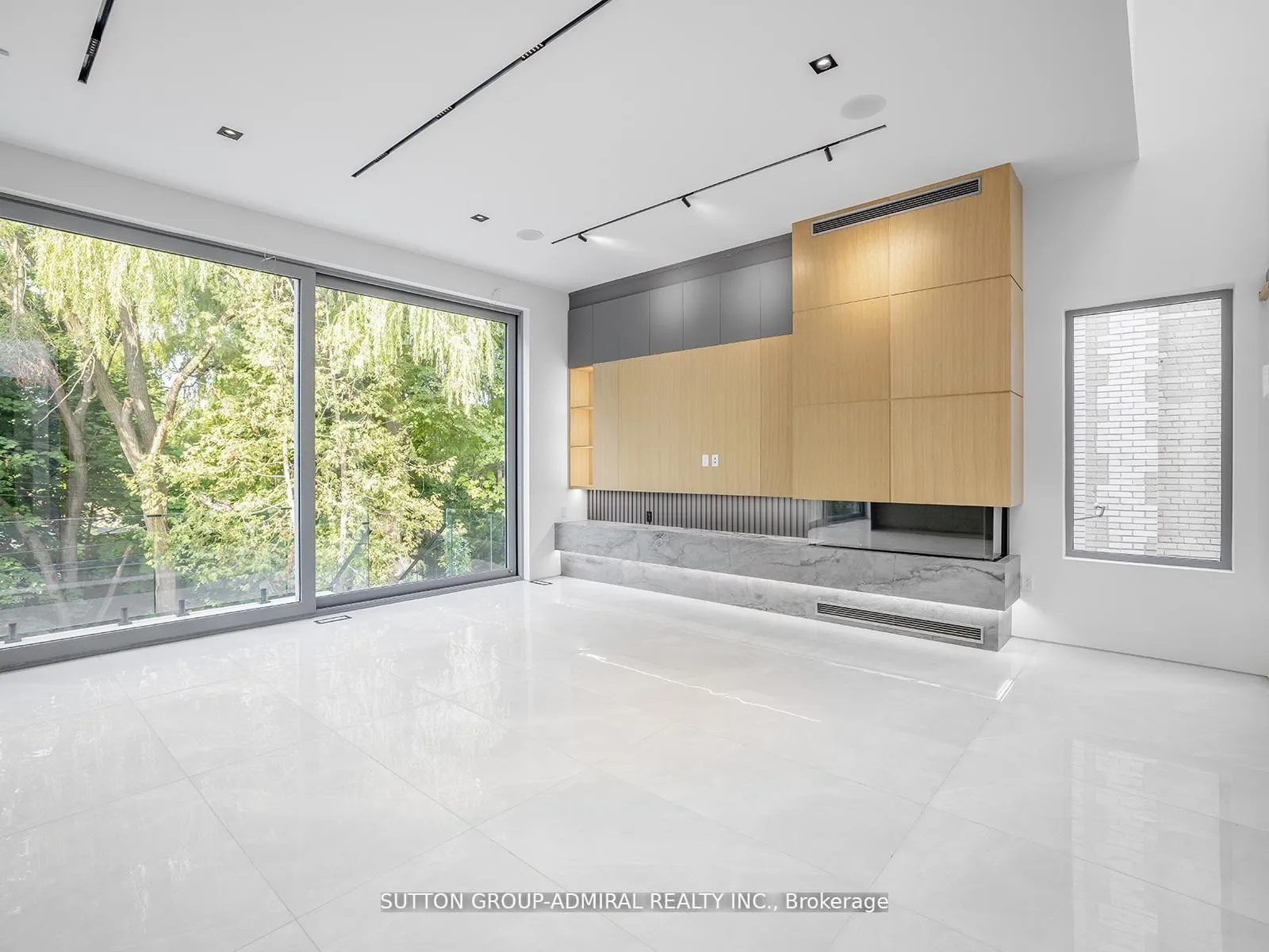Photo 10 of 157 Old Forest Hill Road, Toronto, Forest Hill North — HOMEH
