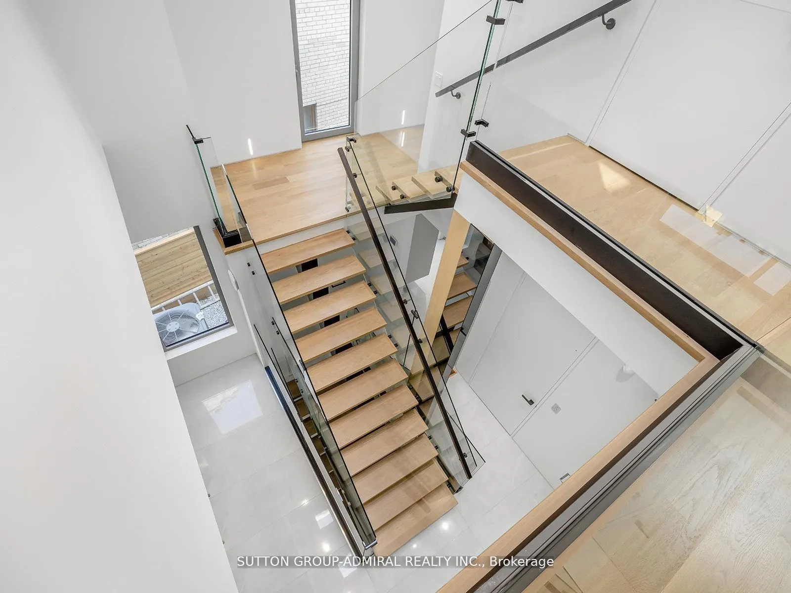 Photo 32 of 157 Old Forest Hill Road, Toronto, Forest Hill North — HOMEH