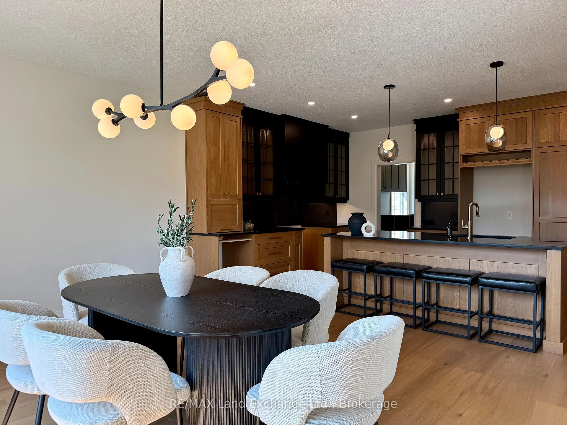 Photo 12 of 926 Bogdanovic Way, Huron-Kinloss — HOMEH