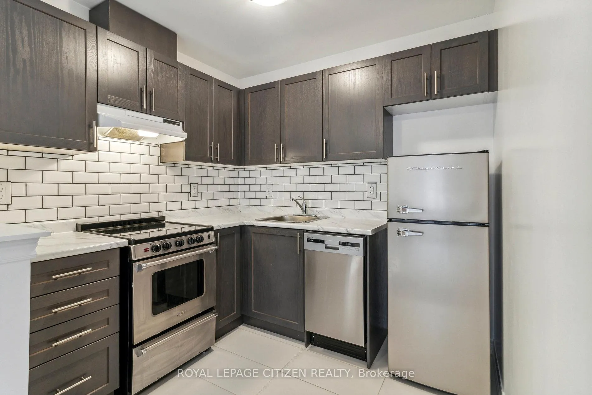 Photo 1 of Unit B, 526 White's Hill Avenue, Markham, Cornell — HOMEH