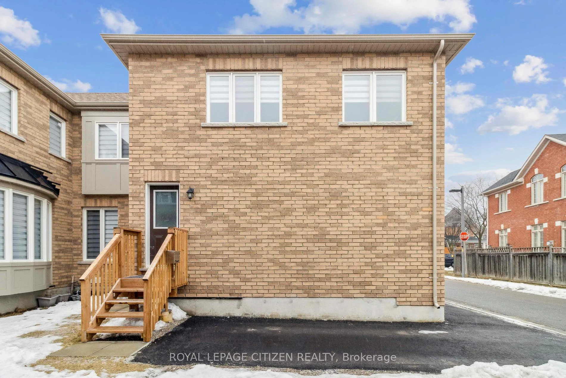 Photo 6 of Unit B, 526 White's Hill Avenue, Markham, Cornell — HOMEH
