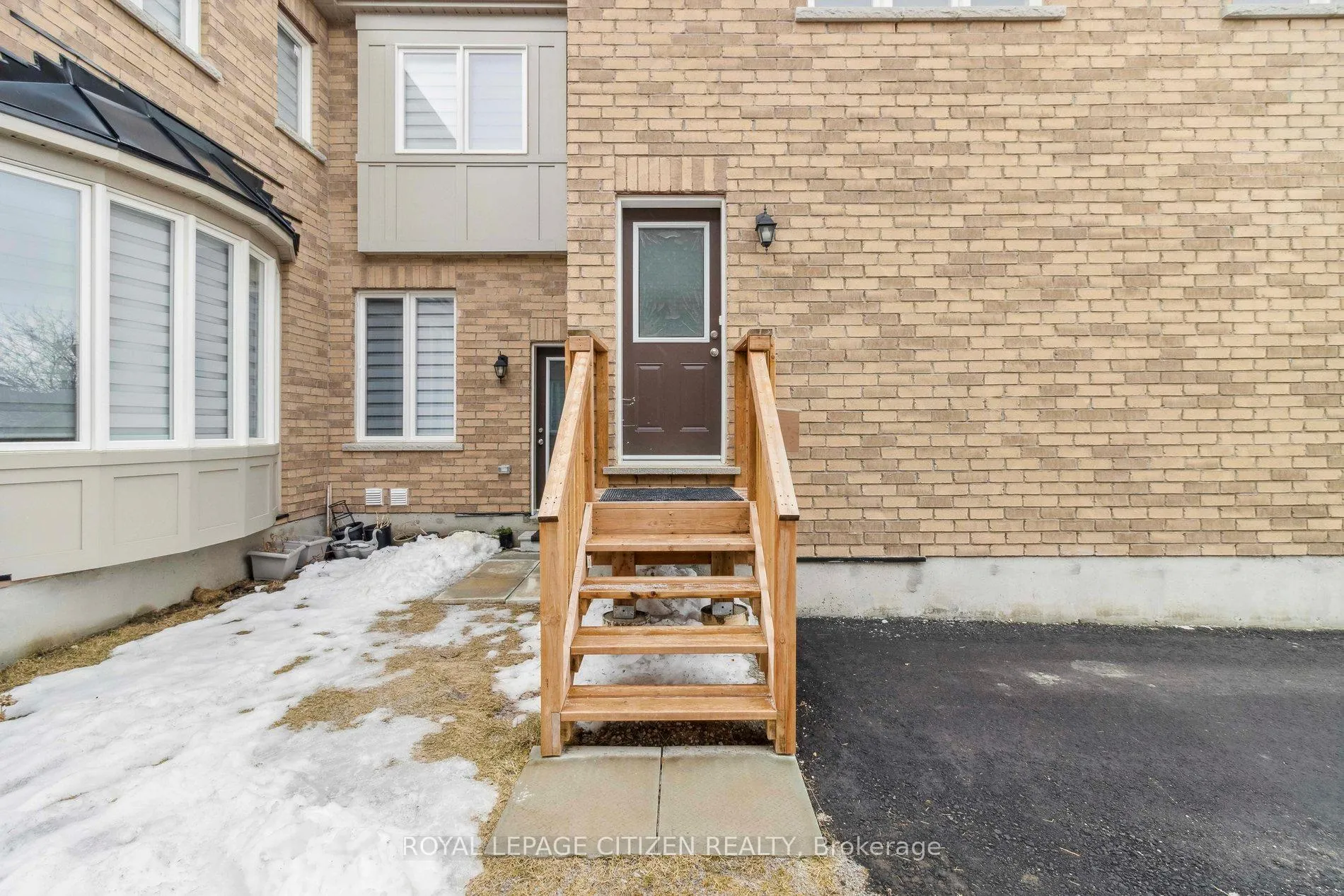 Photo 8 of Unit B, 526 White's Hill Avenue, Markham, Cornell — HOMEH
