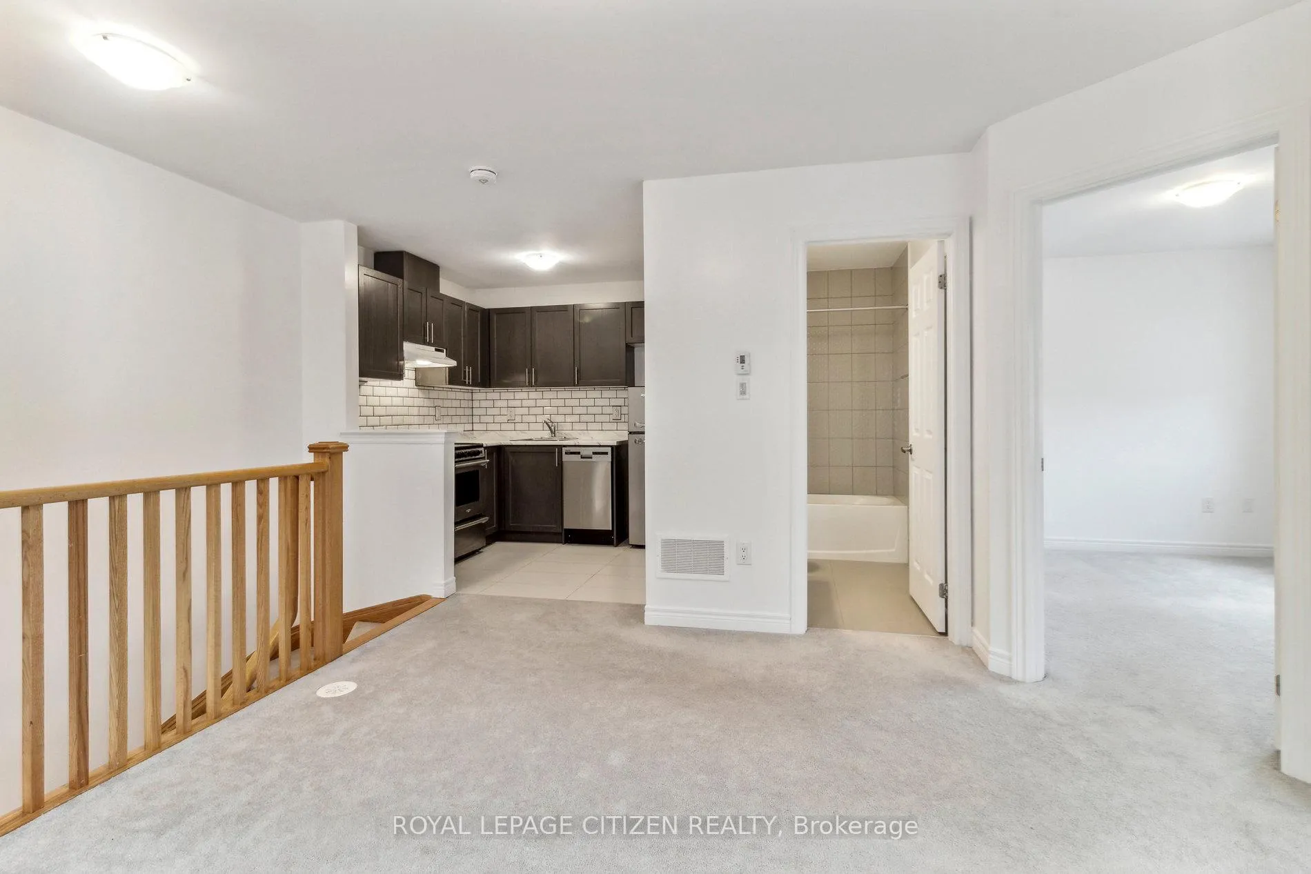 Photo 20 of Unit B, 526 White's Hill Avenue, Markham, Cornell — HOMEH