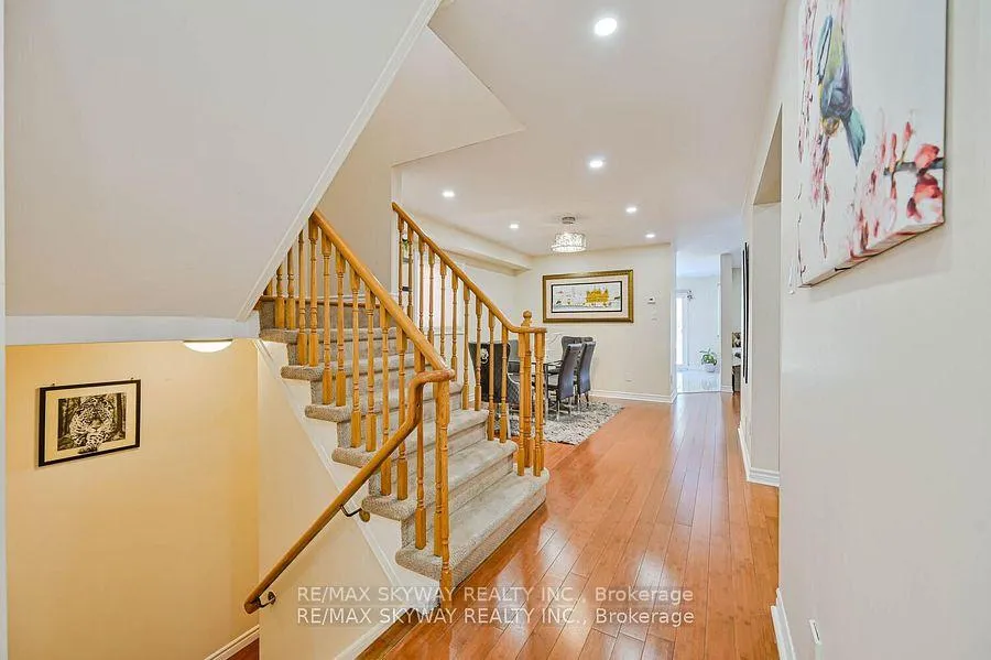 Photo 8 of 117 Richvale Drive S, Brampton, Heart Lake East — HOMEH