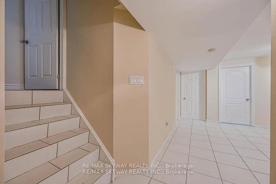 Photo 24 of 117 Richvale Drive S, Brampton, Heart Lake East — HOMEH