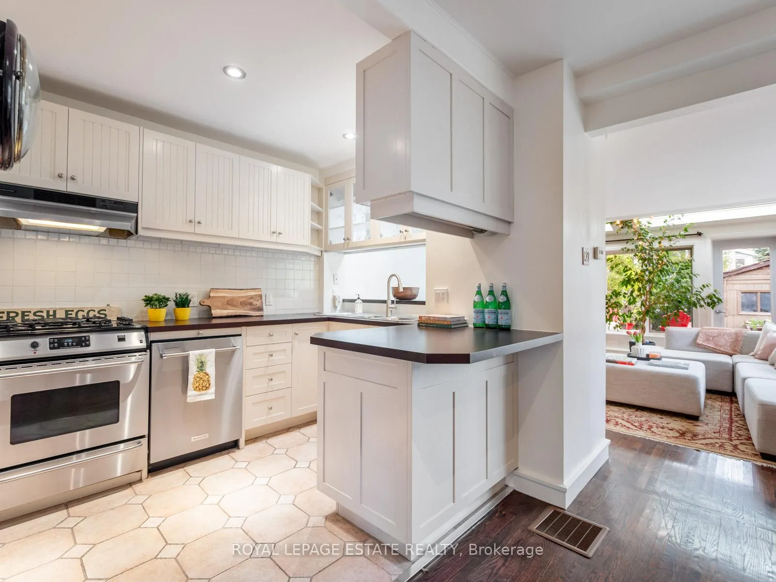 Photo 13 of 71 Glenmount Park Road, Toronto, East End-Danforth — HOMEH