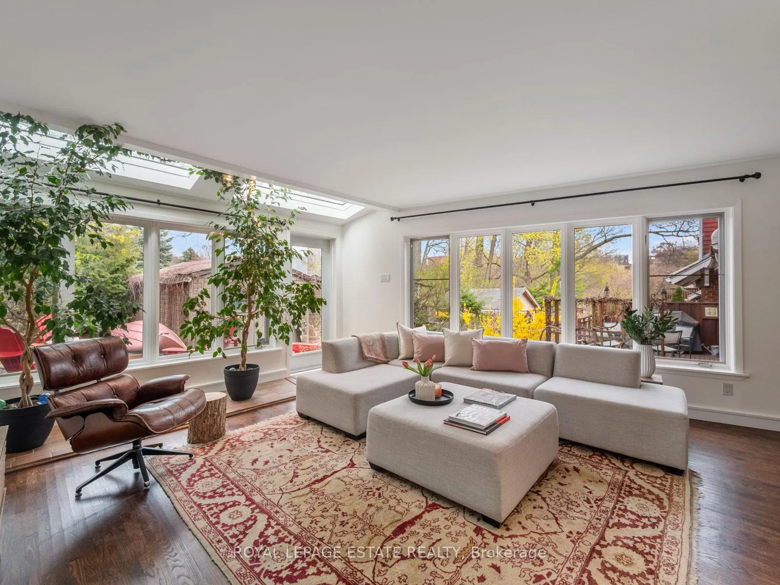 Photo 15 of 71 Glenmount Park Road, Toronto, East End-Danforth — HOMEH