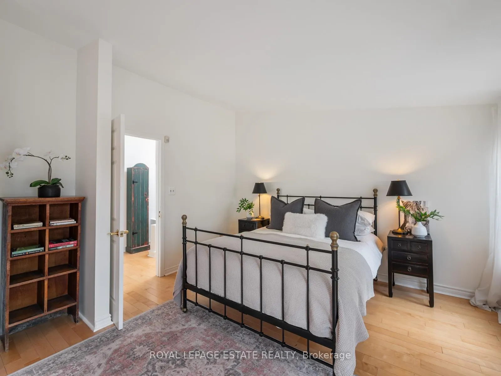 Photo 22 of 71 Glenmount Park Road, Toronto, East End-Danforth — HOMEH