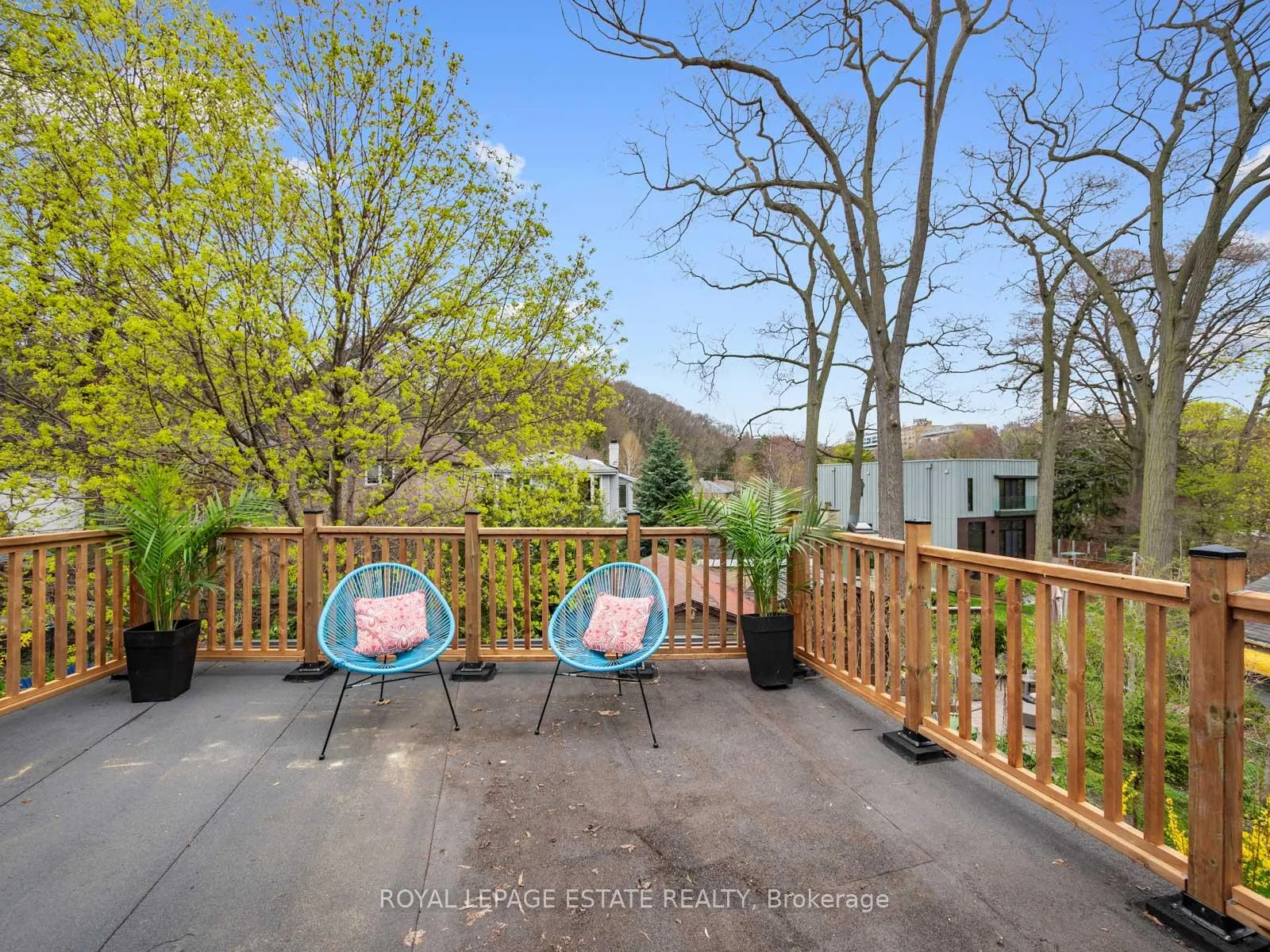 Photo 23 of 71 Glenmount Park Road, Toronto, East End-Danforth — HOMEH