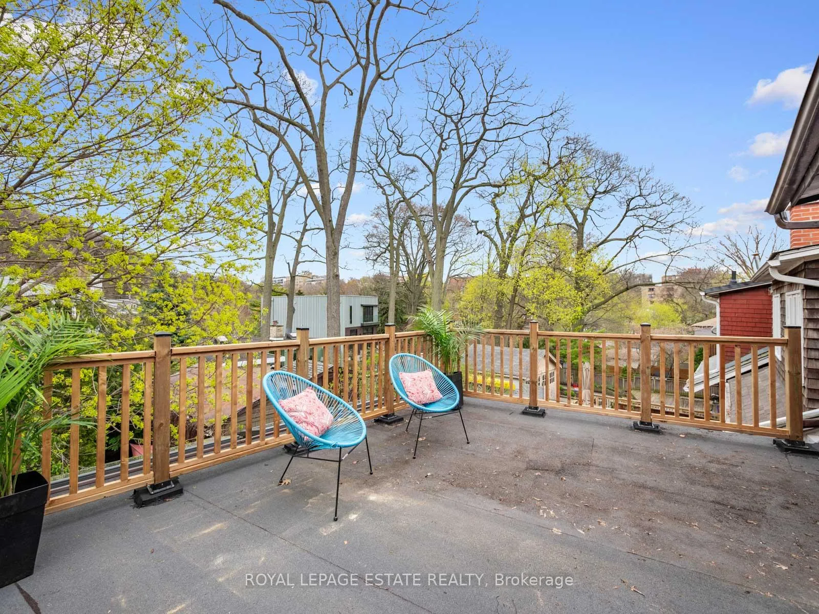Photo 24 of 71 Glenmount Park Road, Toronto, East End-Danforth — HOMEH