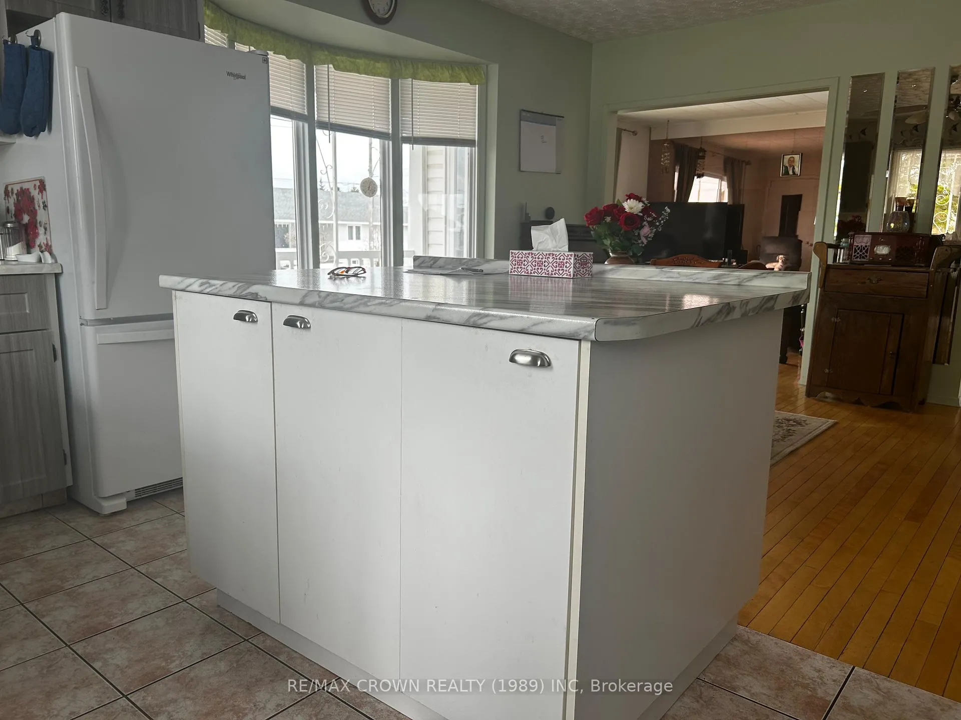 Photo 13 of 37 Leonard Moonbeam Avenue N, Kapuskasing — HOMEH