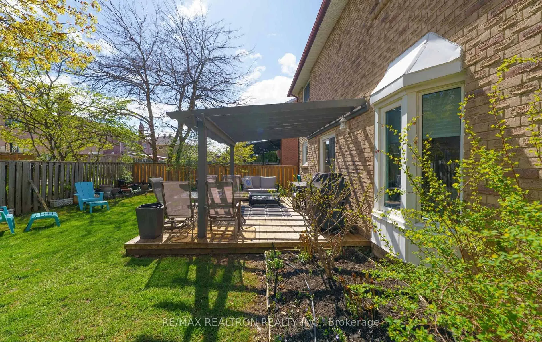 Photo 10 of 599 York Hill Boulevard, Vaughan, Crestwood-Springfarm-Yorkhill — HOMEH