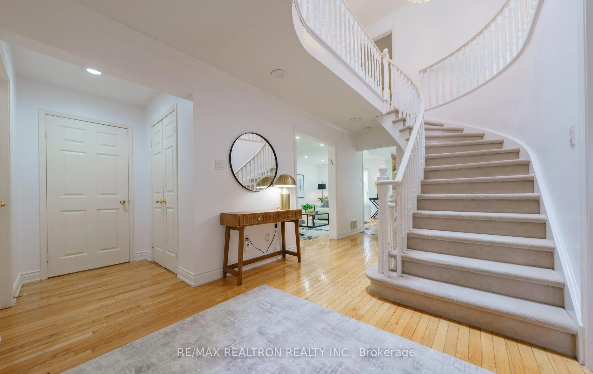 Photo 18 of 599 York Hill Boulevard, Vaughan, Crestwood-Springfarm-Yorkhill — HOMEH