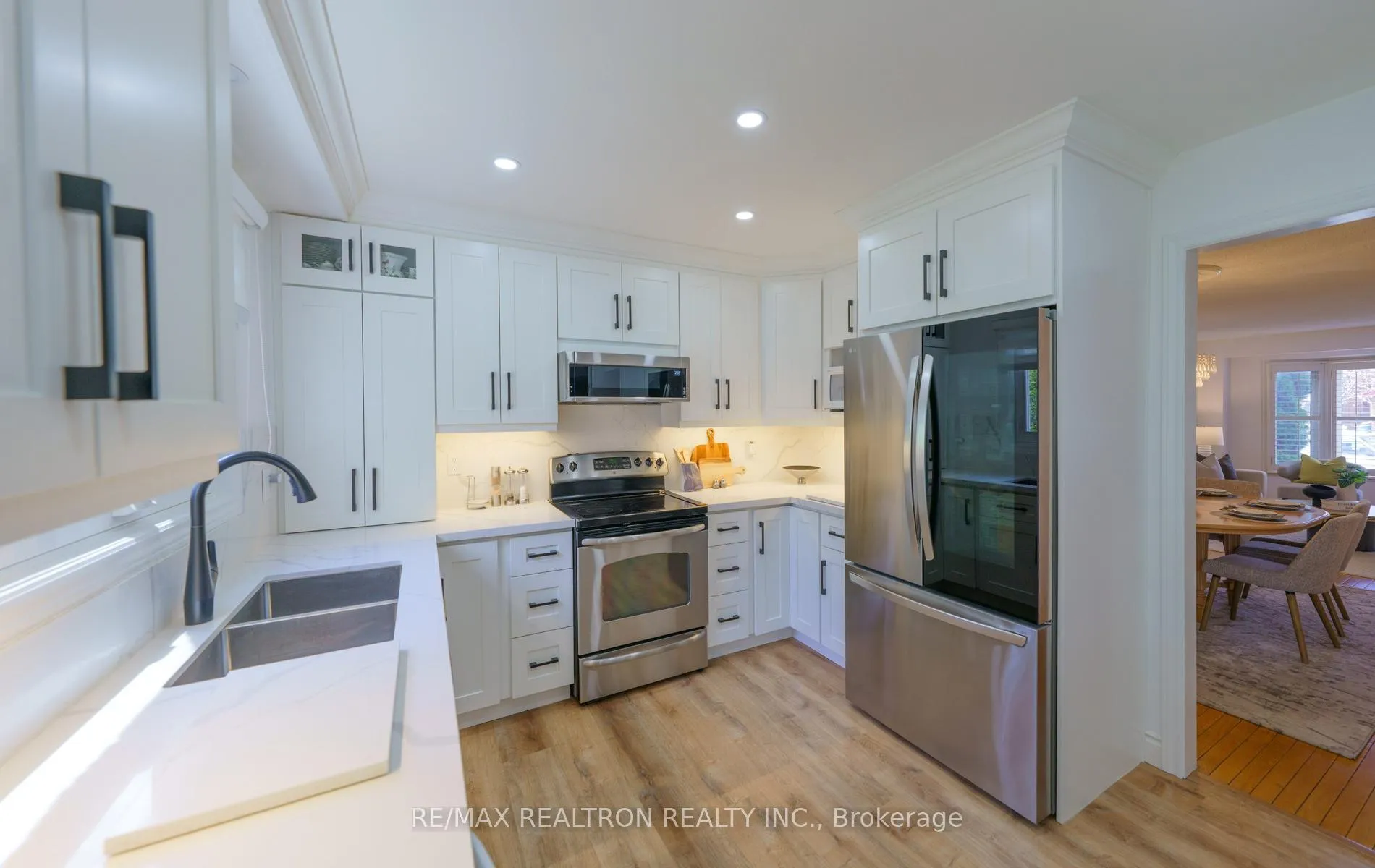 Photo 29 of 599 York Hill Boulevard, Vaughan, Crestwood-Springfarm-Yorkhill — HOMEH