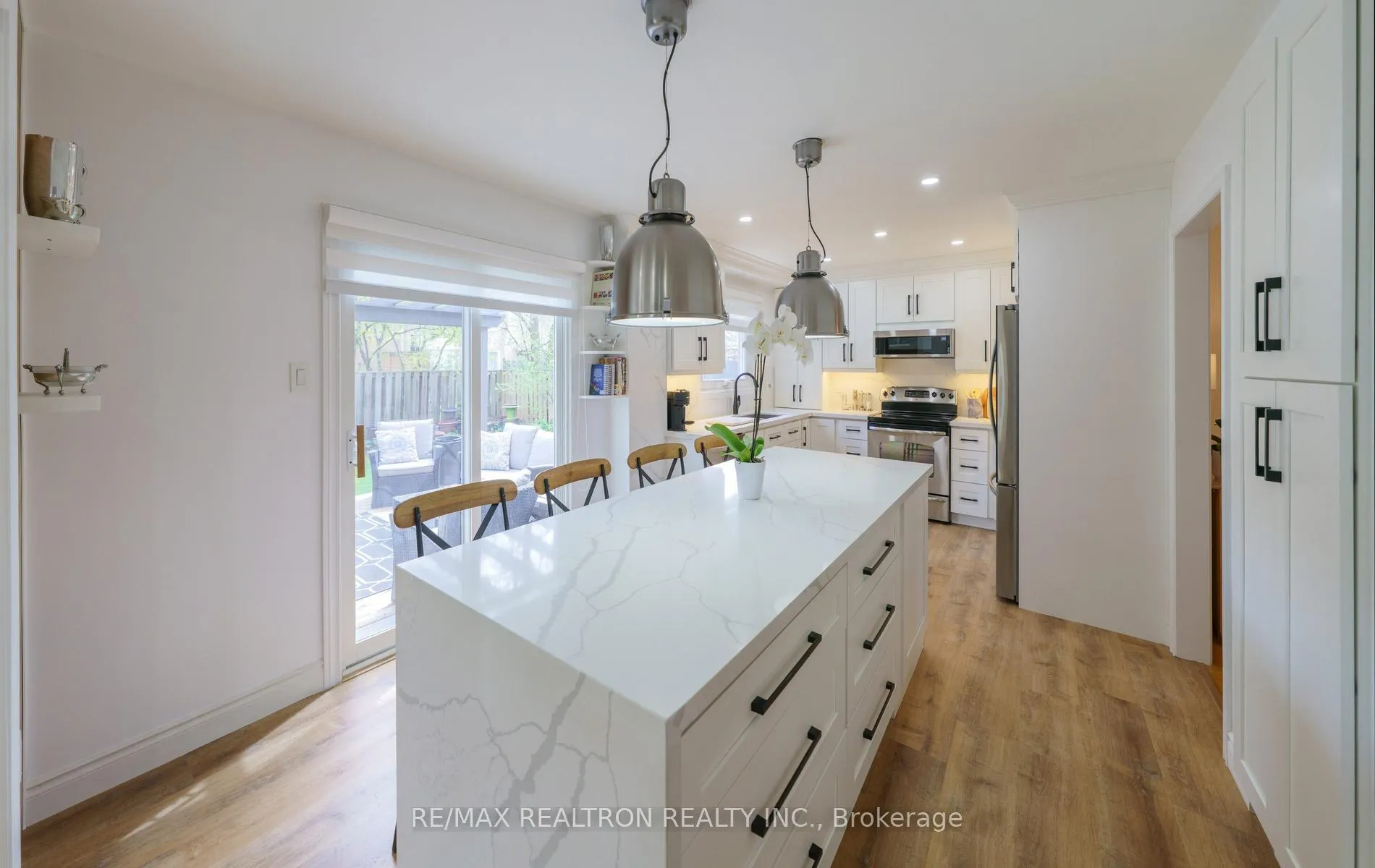 Photo 30 of 599 York Hill Boulevard, Vaughan, Crestwood-Springfarm-Yorkhill — HOMEH