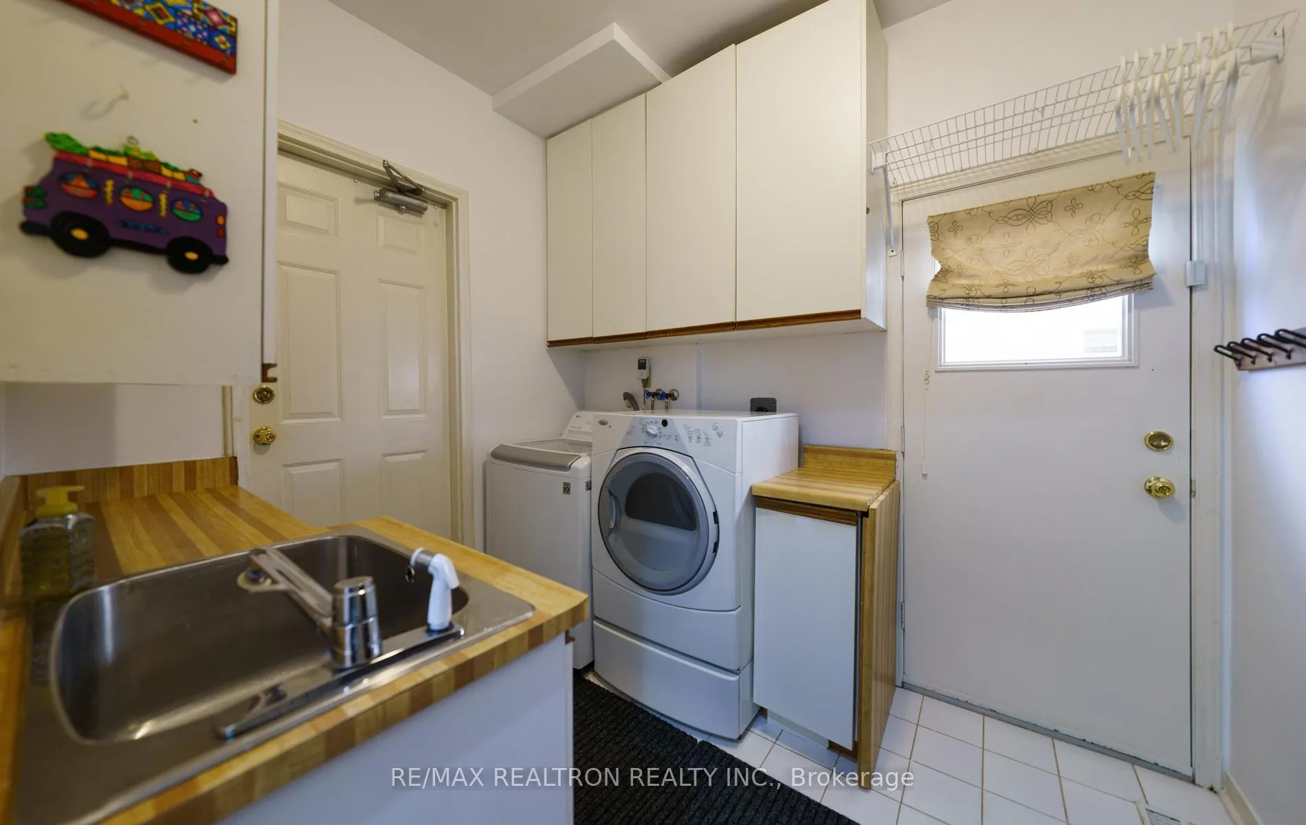Photo 32 of 599 York Hill Boulevard, Vaughan, Crestwood-Springfarm-Yorkhill — HOMEH